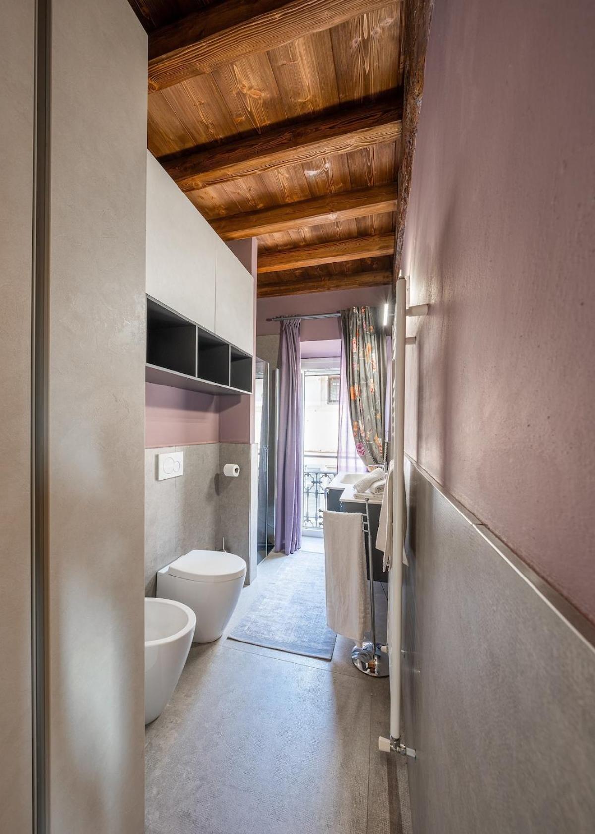 Happy Days - Pavia City - by Host4U -