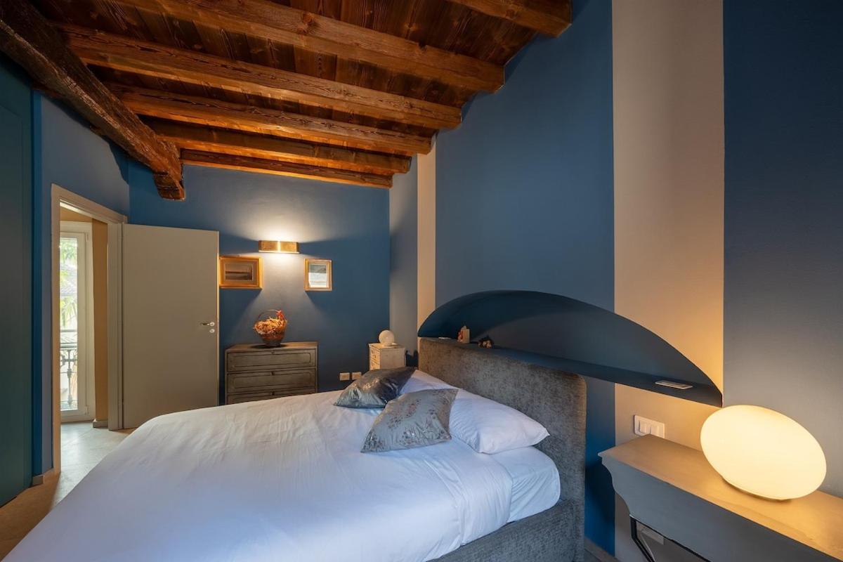 Happy Days - Pavia City - by Host4U -
