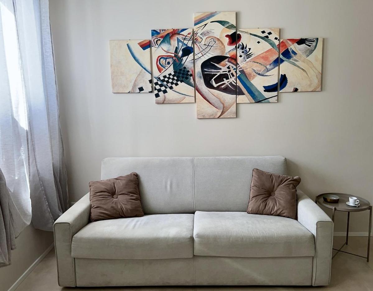 San Martino Suite - Pavia City - by HOST4U
