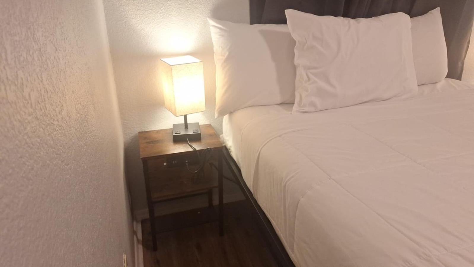 82A Grand Canyon South Rim Studio Sleeps 2