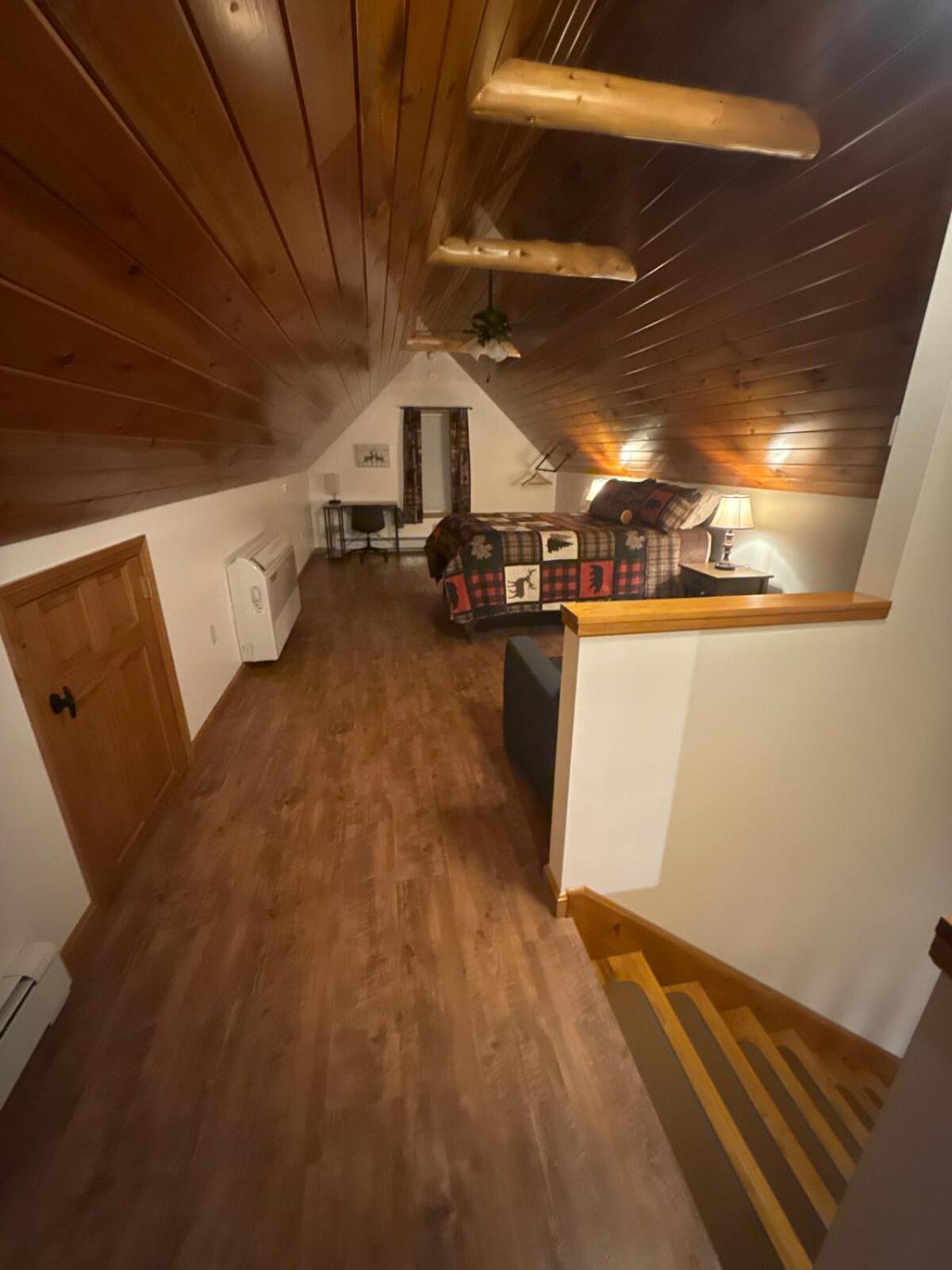 Prime Northern Maine Snowmobiling Retreat with Full Kitchen & Winter Trails Access