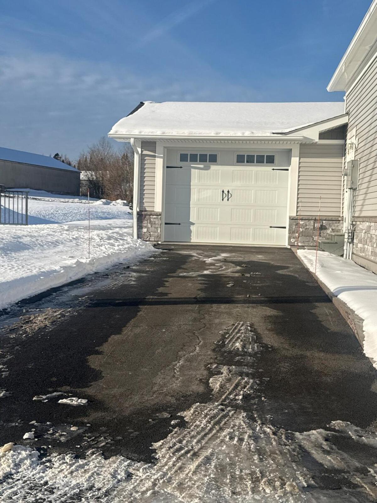 Prime Northern Maine Snowmobiling Retreat with Full Kitchen & Winter Trails Access