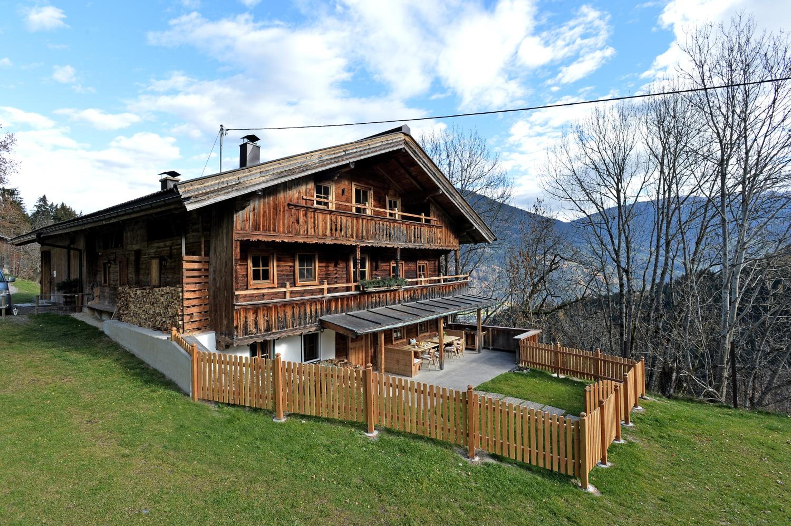 Photo 12