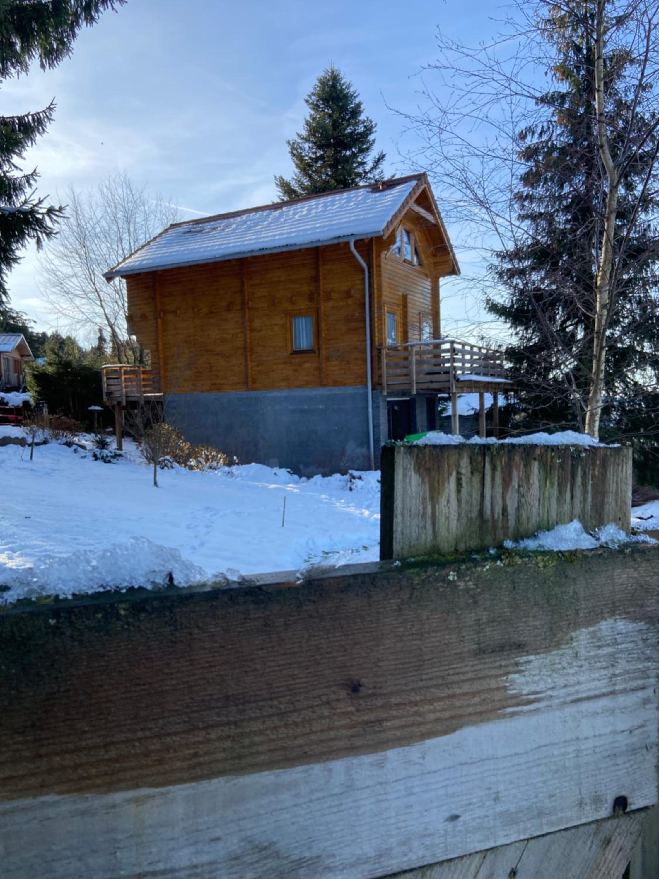 Chalet bois au calme, en lisière de forêt, balcons, sentiers balades Gérardmer & Alsace 