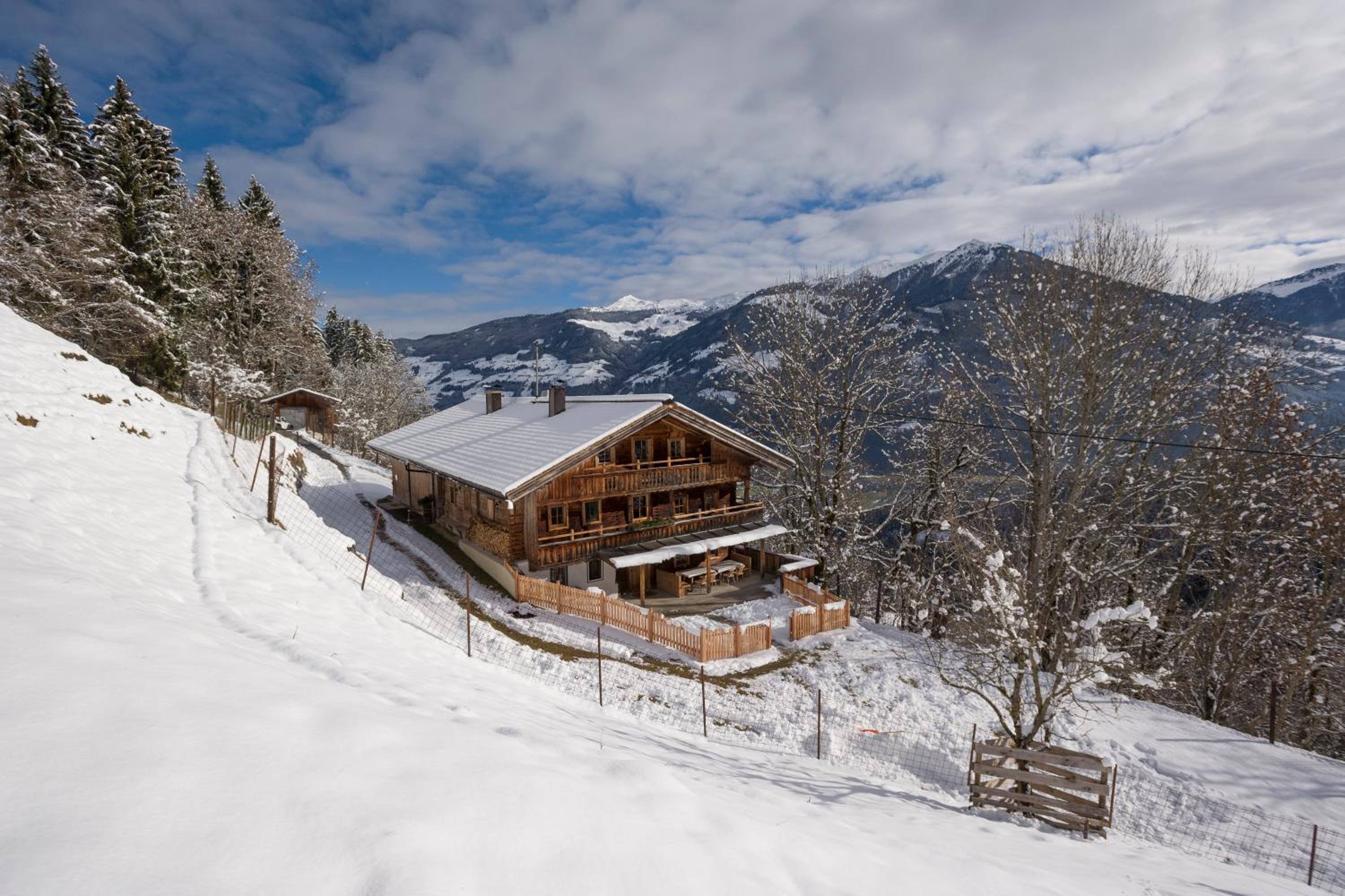 Bauernhaus & Appartement Goldschmied view 3