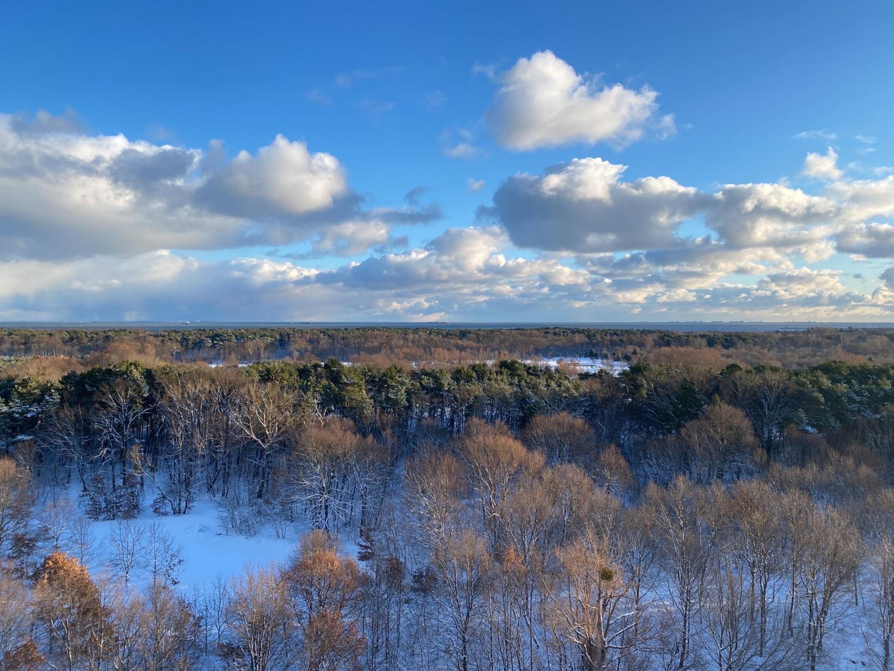 Widok - Klima - WiFi - Netflix - Sauna - Darmowy parking - Siłownia - Obok plaży - Mieszkanie z widokiem na morze 6 osób