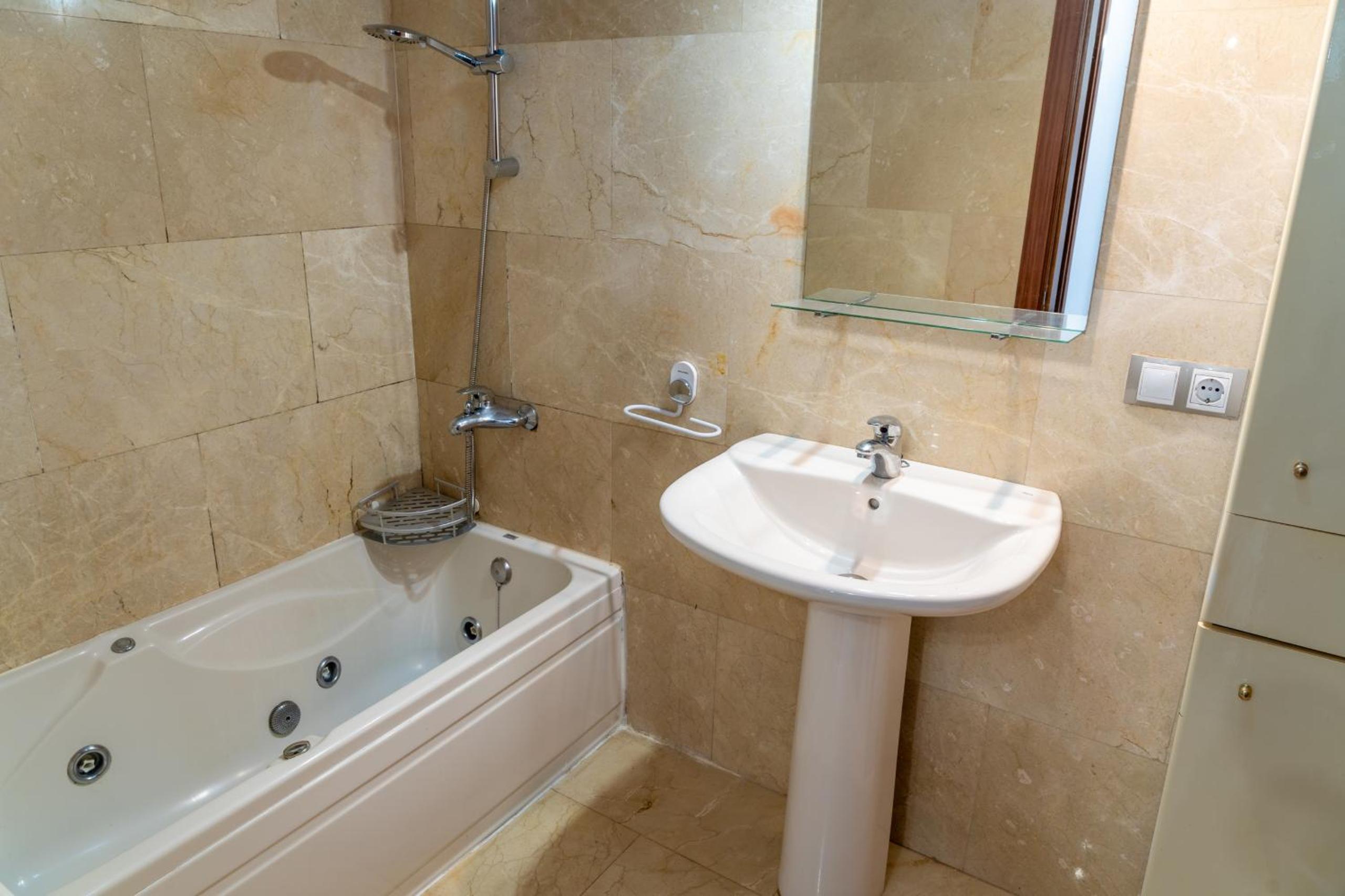 Amplio Apartamento en Llanes Centro