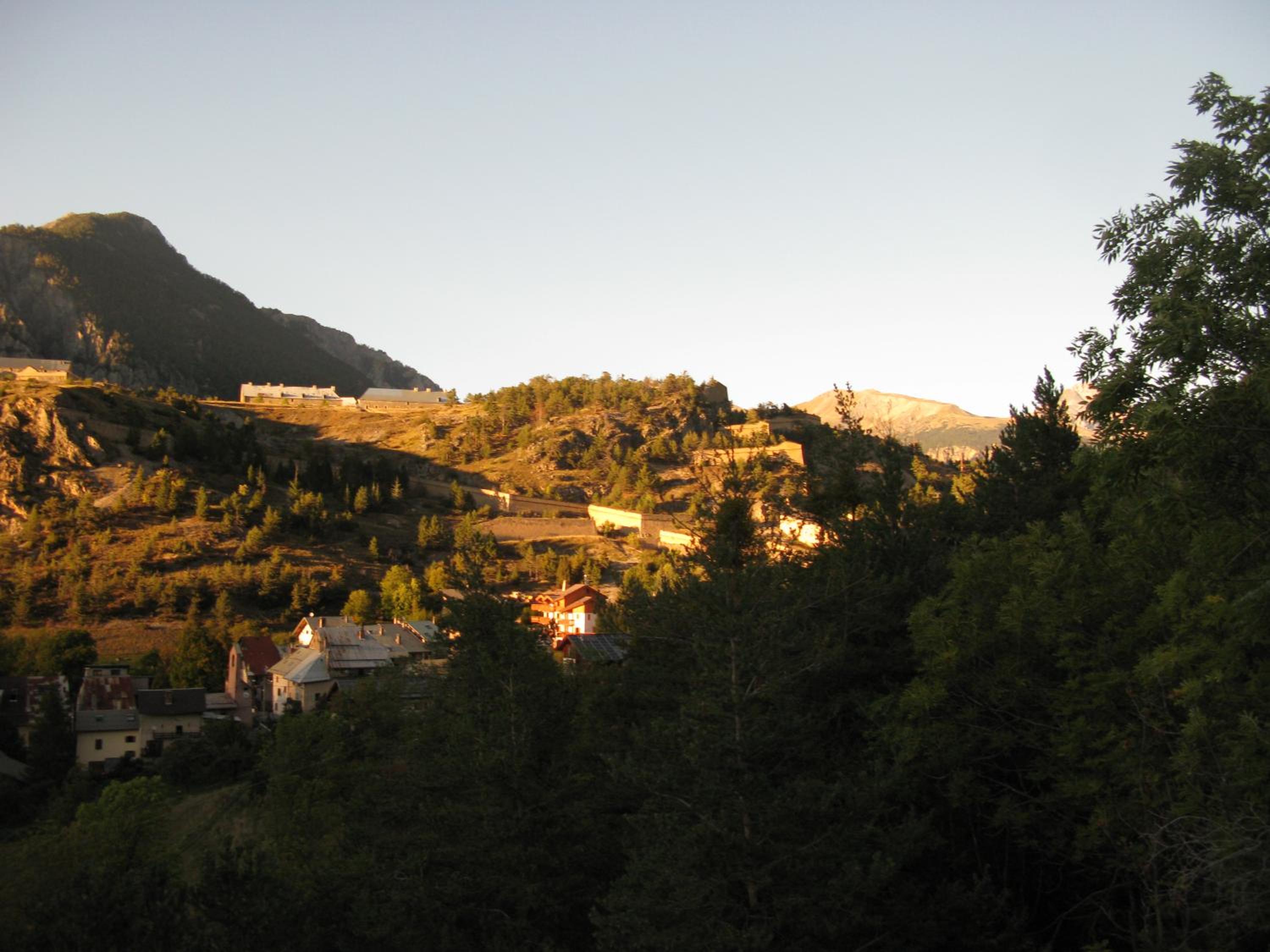 Photo 10
