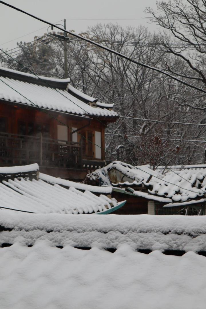 The Korean Traditional Hanok in Downtown Seoul for convenient public transportation - Seoul Ari
