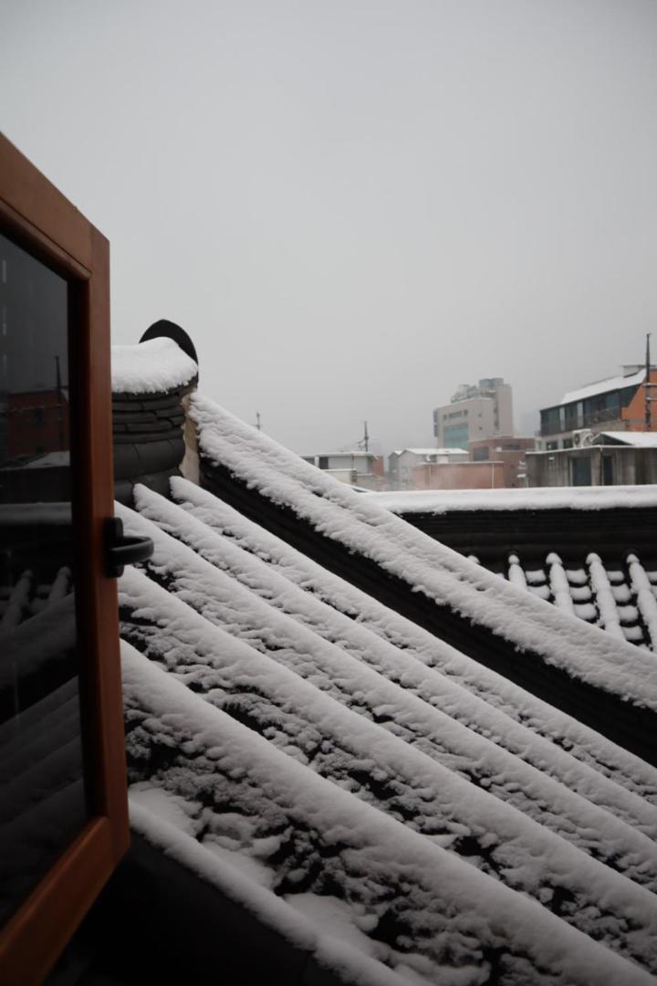 The Korean Traditional Hanok in Downtown Seoul for convenient public transportation - Seoul Ari