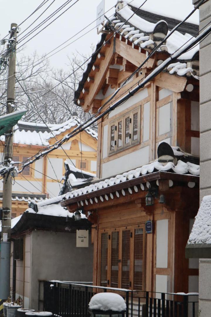 The Korean Traditional Hanok in Downtown Seoul for convenient public transportation - Seoul Ari