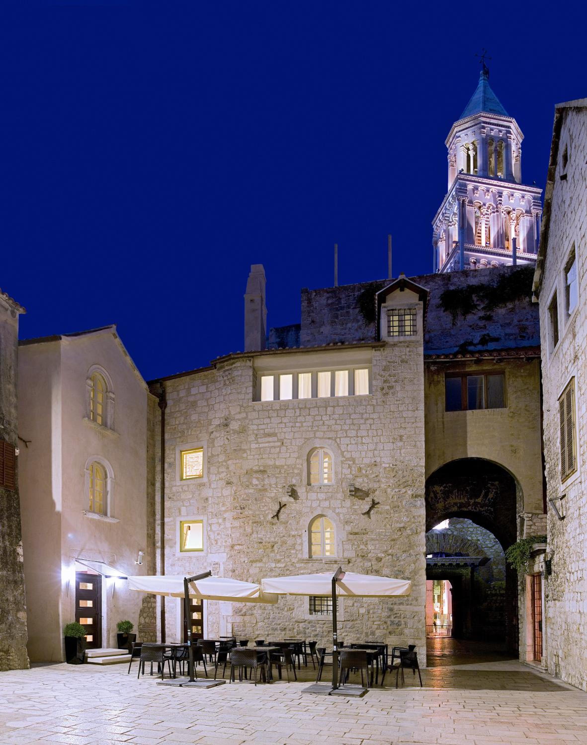 Hotel Vestibul Palace & Villa - Small Luxury Hotels Of The World - Image 1