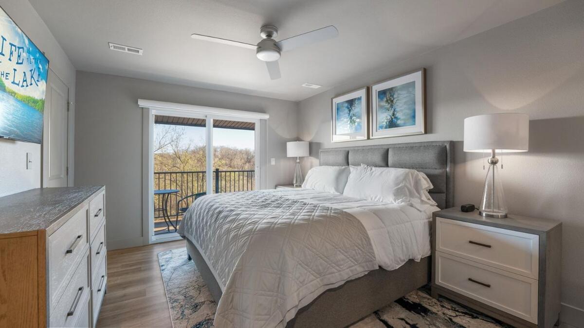 Luxury Apartment on the Strip!