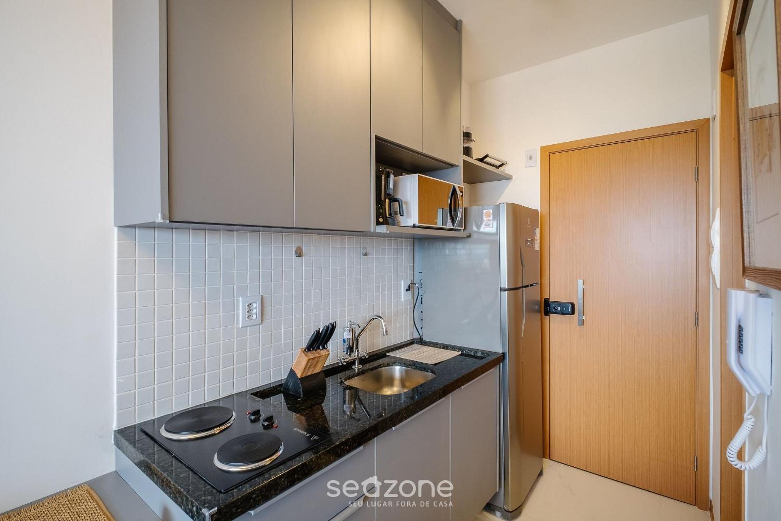 SMT - Building 750m from the Beach in Salvador