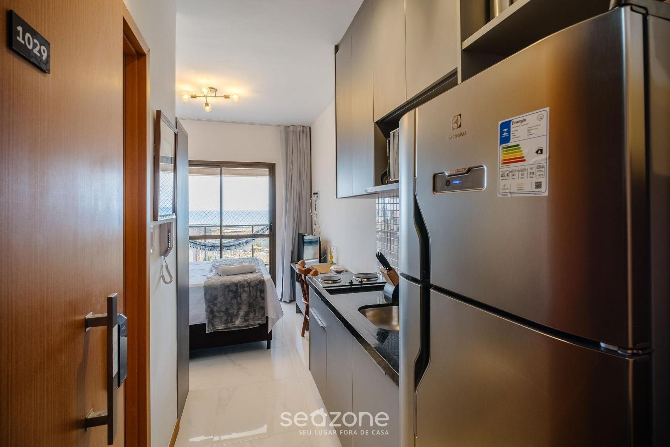 SMT - Building 750m from the Beach in Salvador