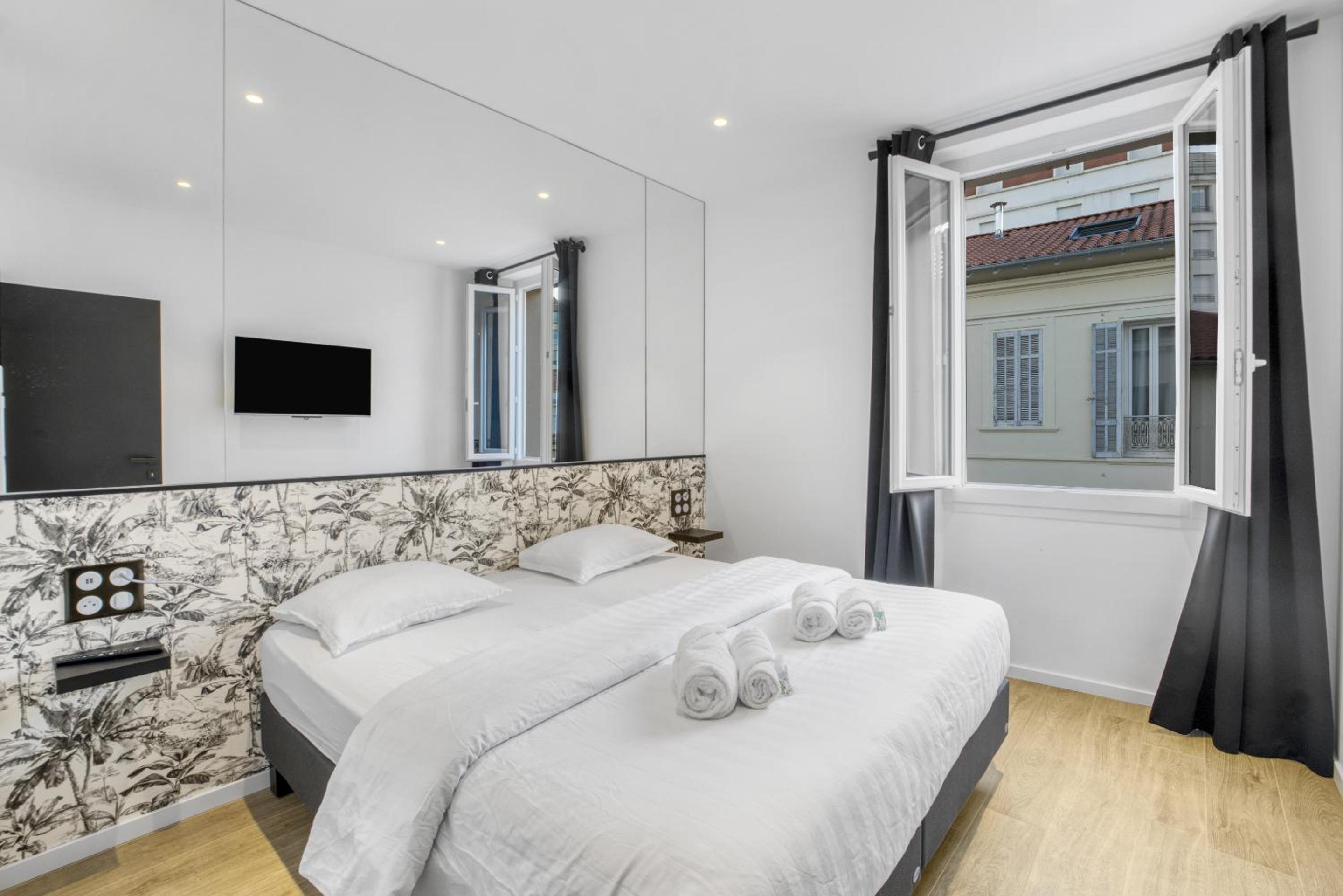 2 chambres - 2 min du Palais - Climatisé - Calme