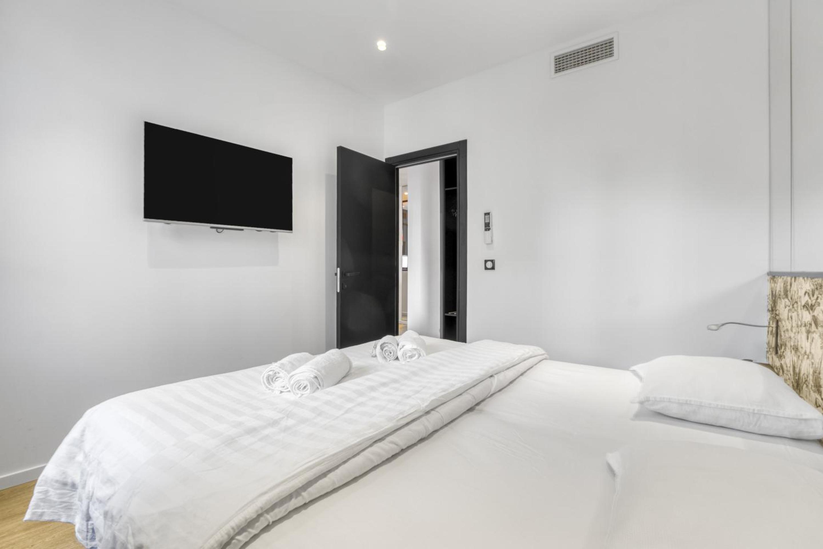 2 chambres - 2 min du Palais - Climatisé - Calme