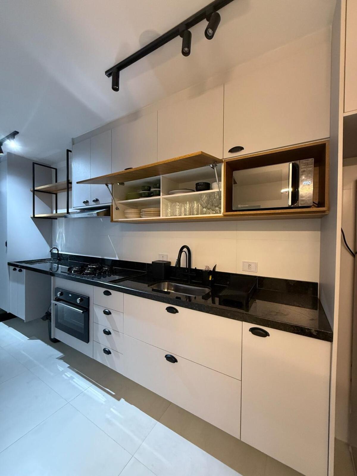 Apartamento novo pé na areia vista mar