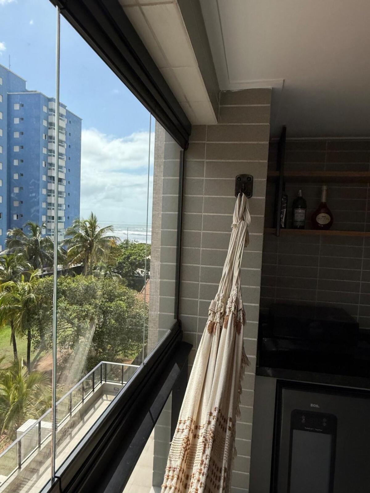 Apartamento novo pé na areia vista mar