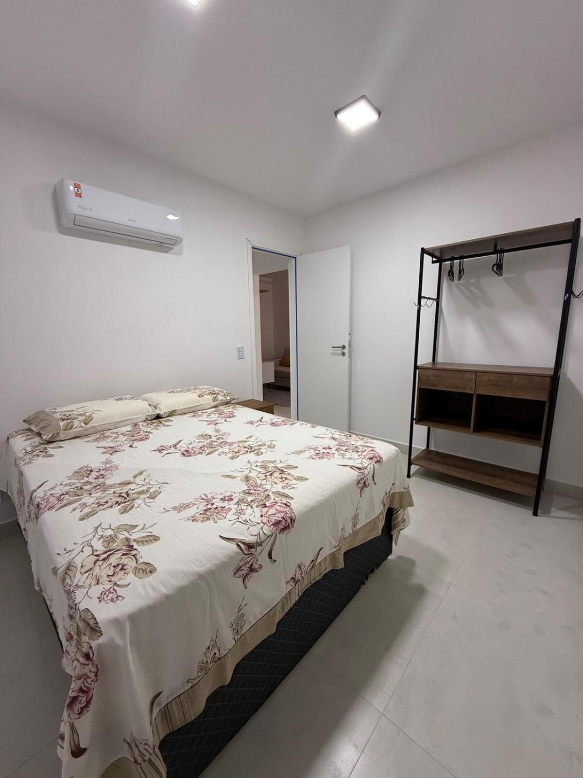 Apartamento novo pé na areia vista mar