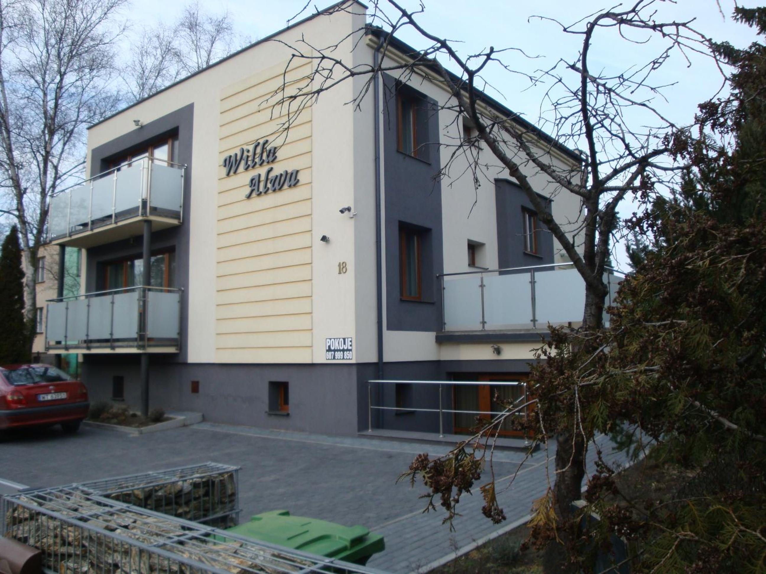 Photo 9