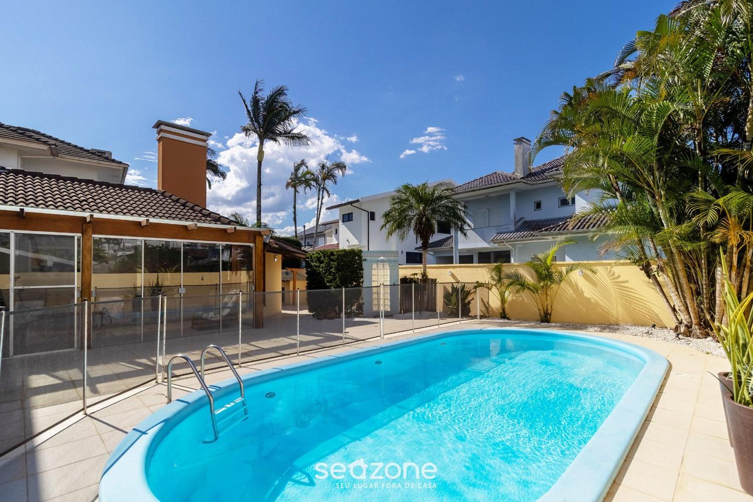 Duplex House w/ Pool, 850m from the Beach RDT0124