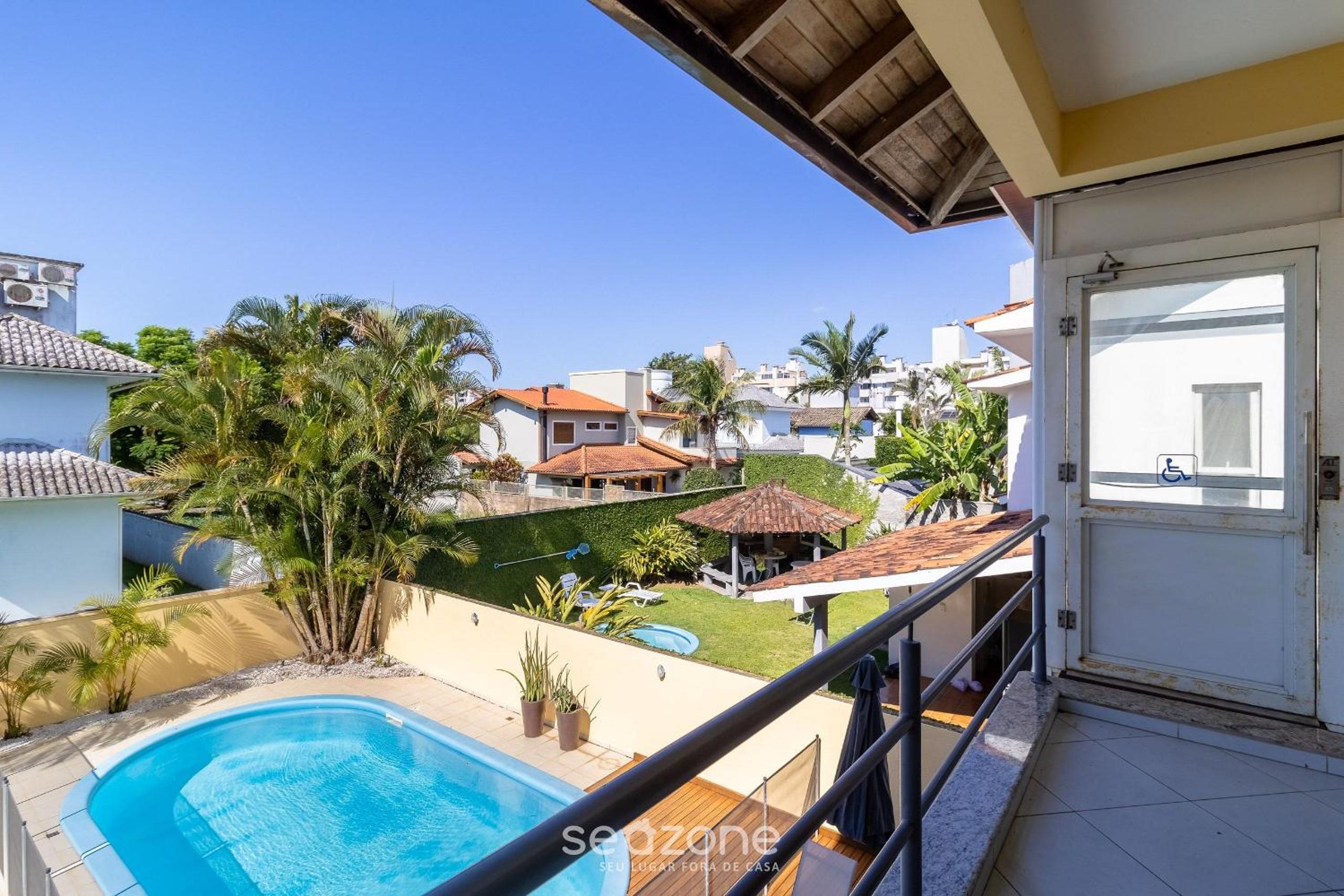 Duplex House w/ Pool, 850m from the Beach RDT0124
