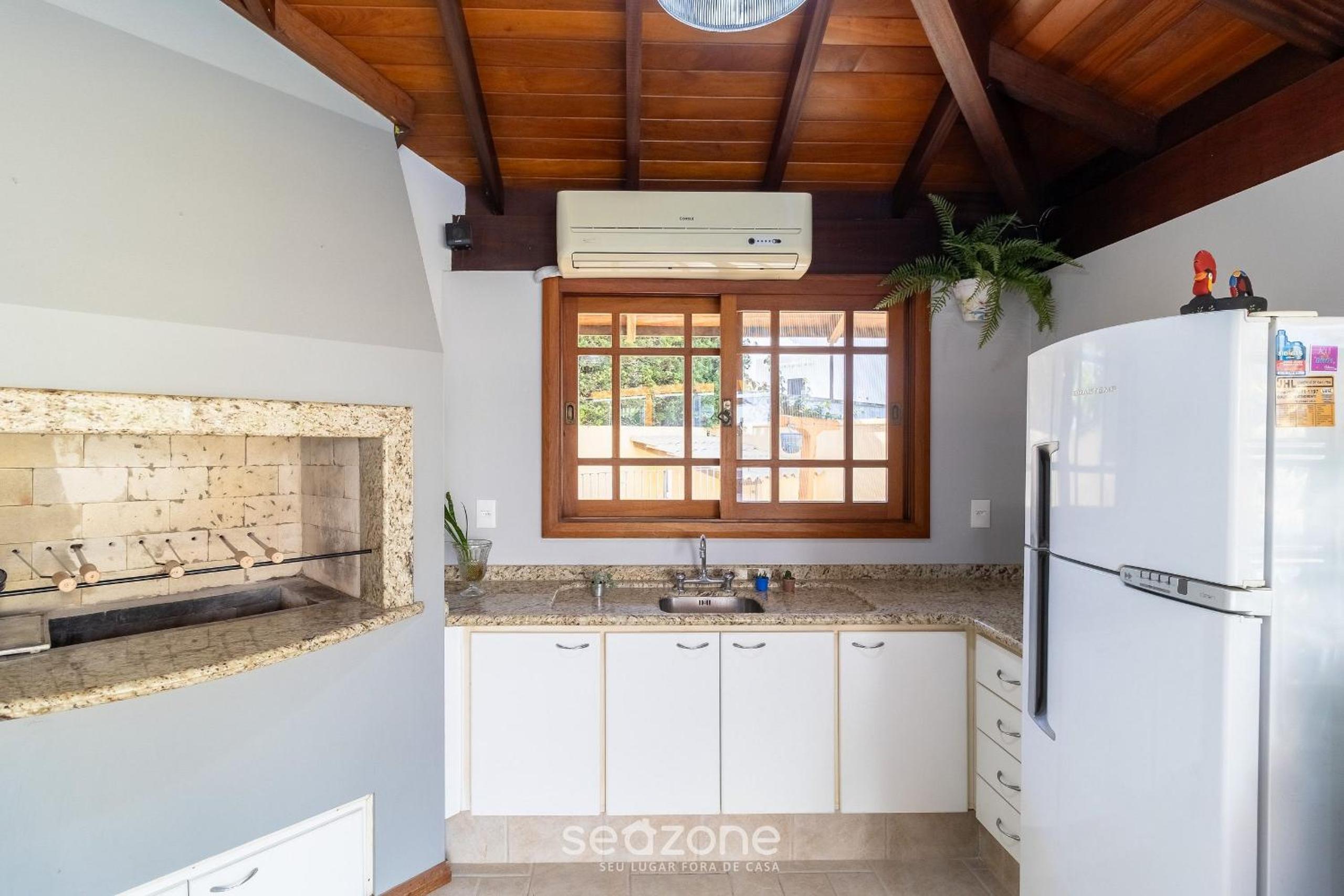 Duplex House w/ Pool, 850m from the Beach RDT0124