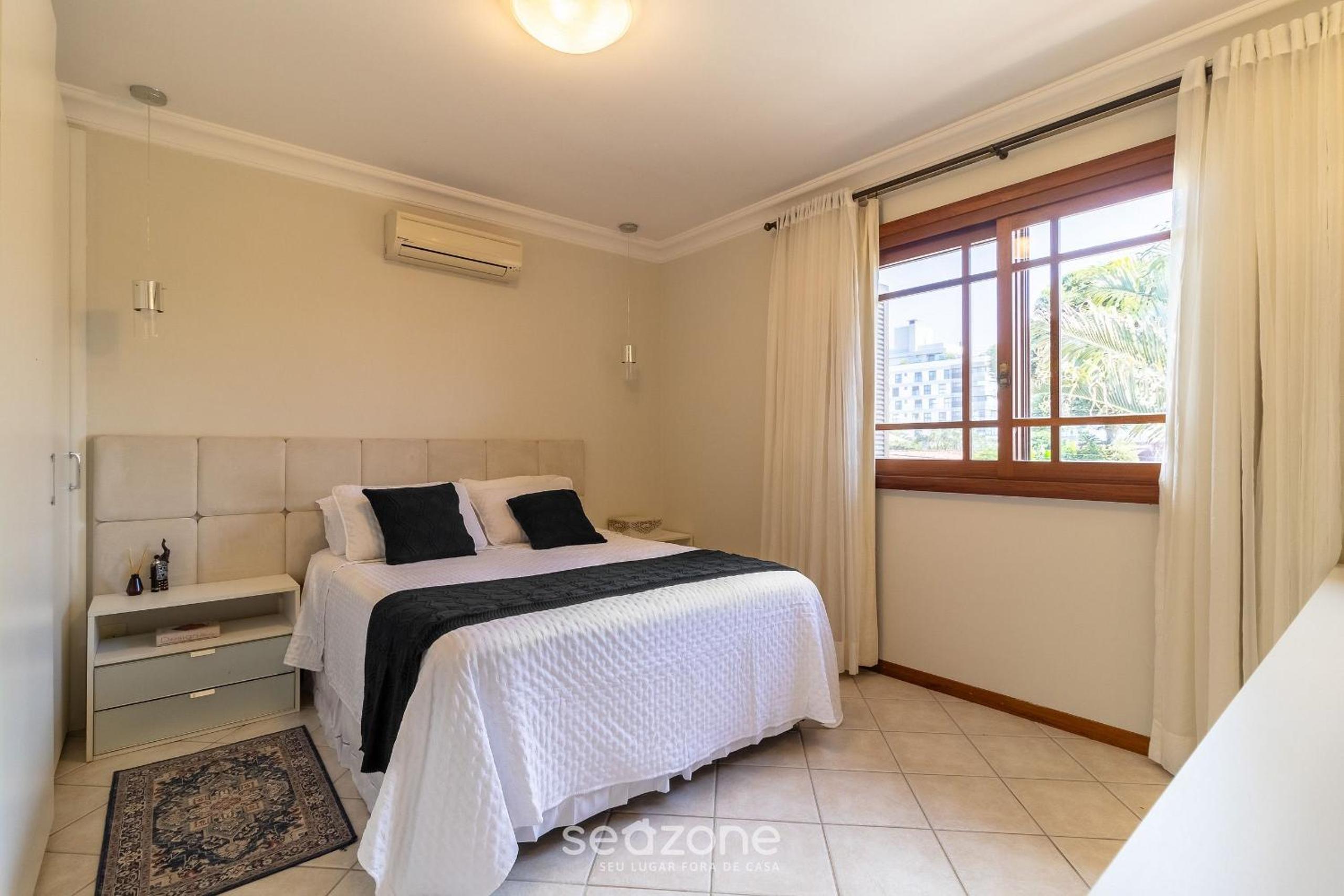 Duplex House w/ Pool, 850m from the Beach RDT0124