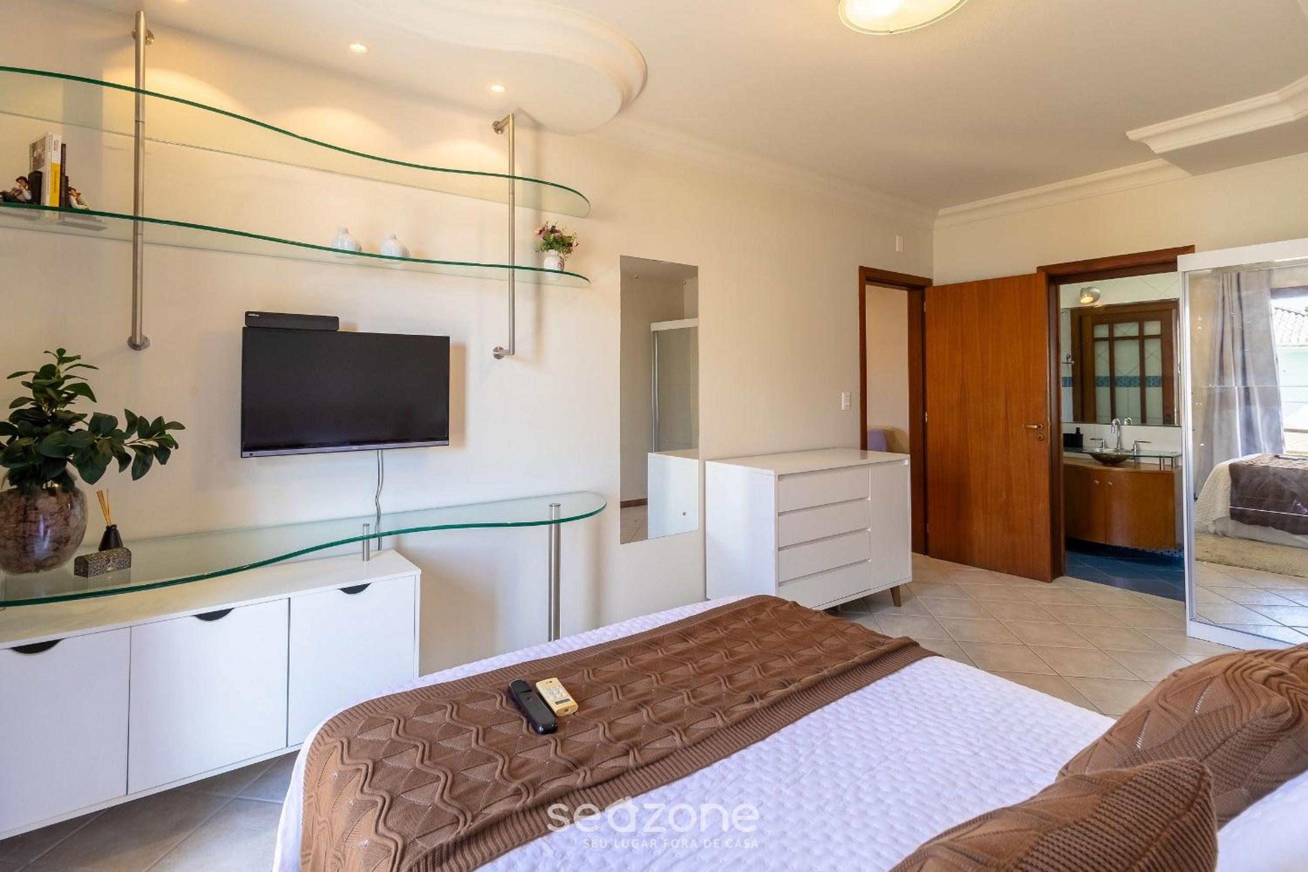 Duplex House w/ Pool, 850m from the Beach RDT0124