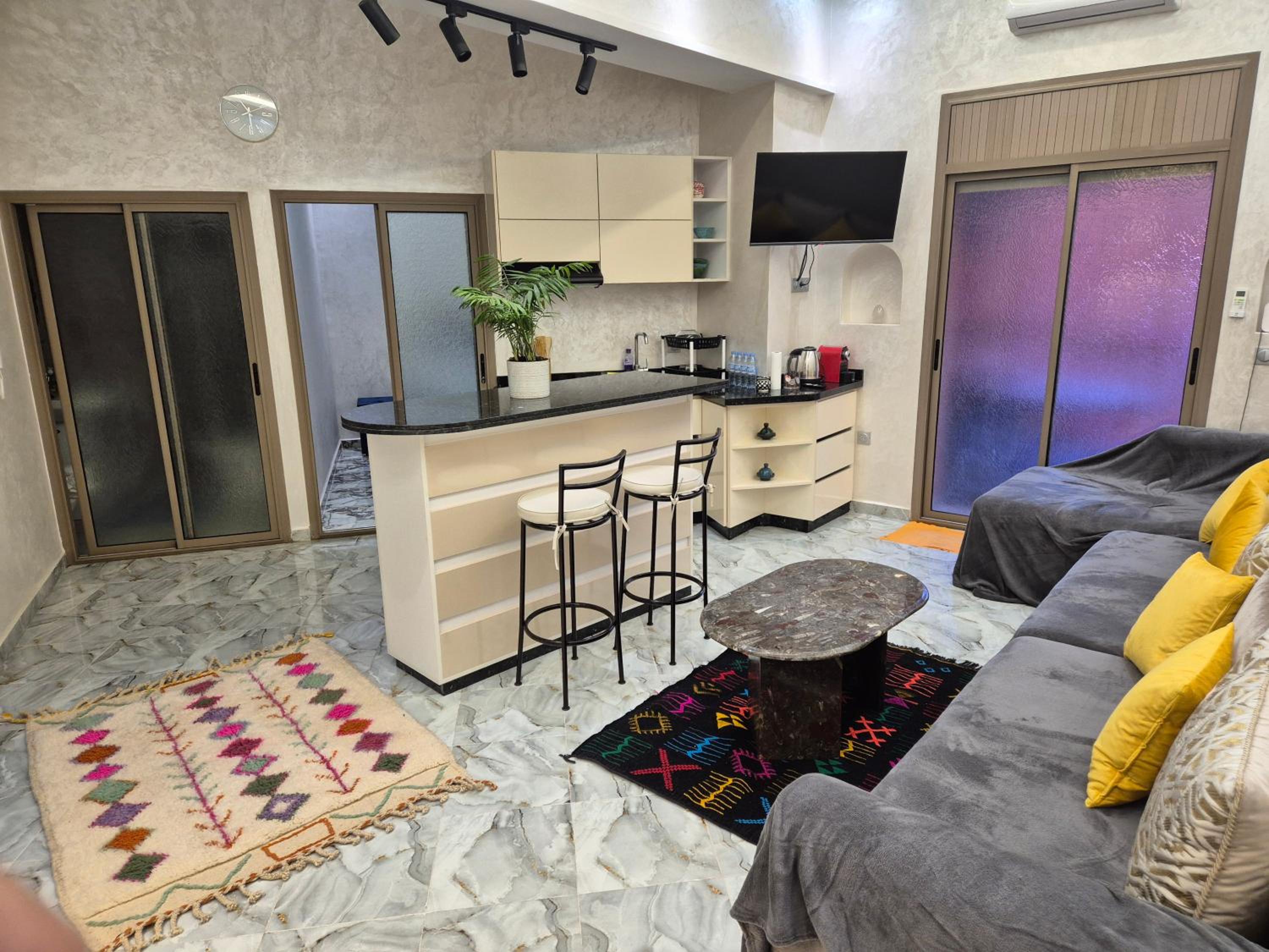 El Méhénni Guéliz JACUZZI 6 Personnes Terrasse Privative