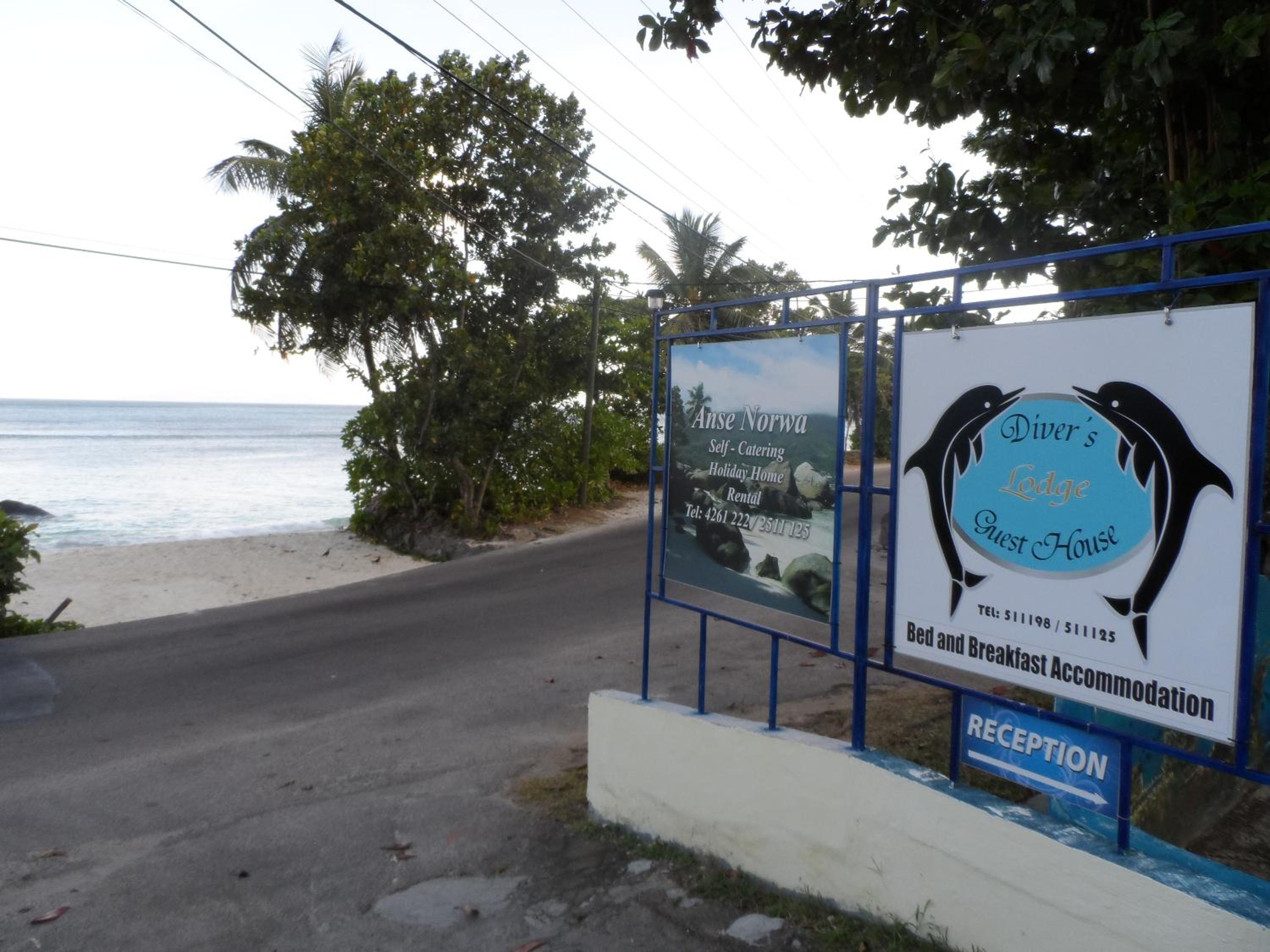 Divers Lodge Guest House photo 2