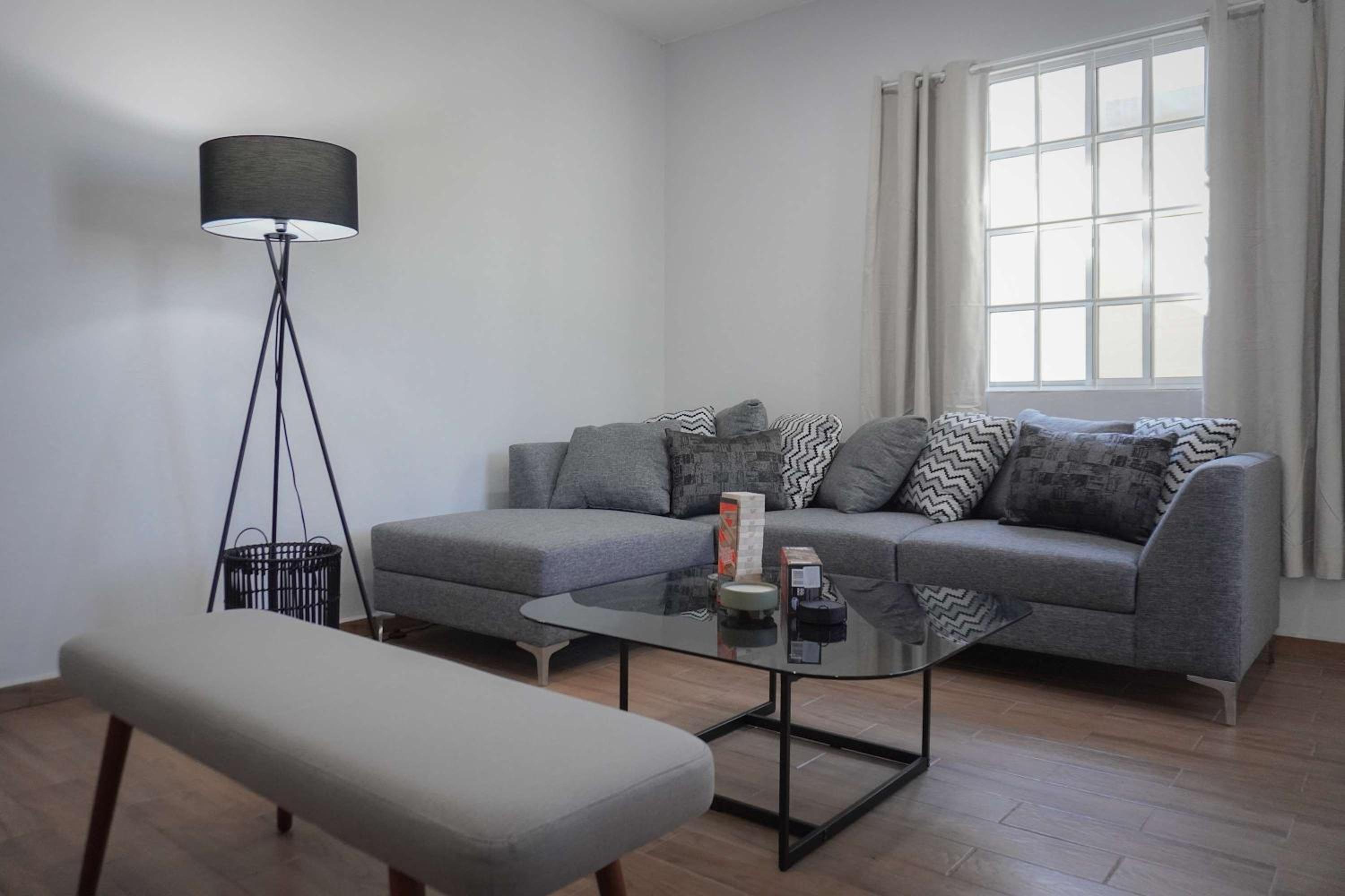 Modern Apartment with 2 Bedrooms Near sea