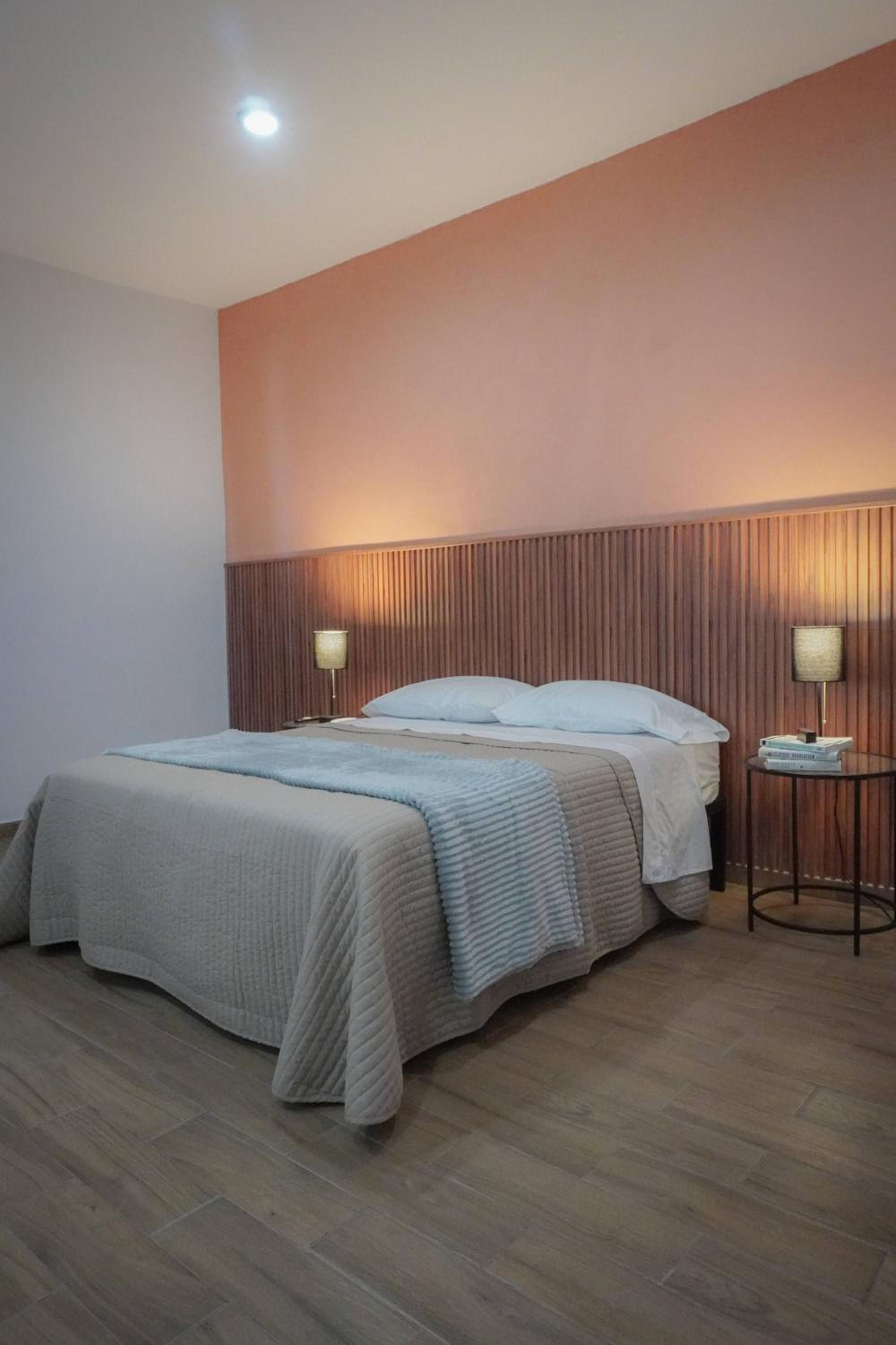 Modern Apartment with 2 Bedrooms Near sea