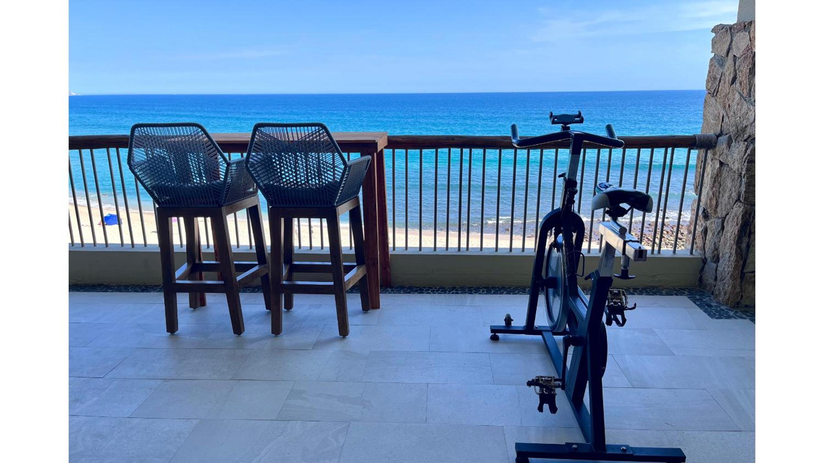 Oceanfront Living & Surfing in Cabo Paradisiacal 2BR Condo