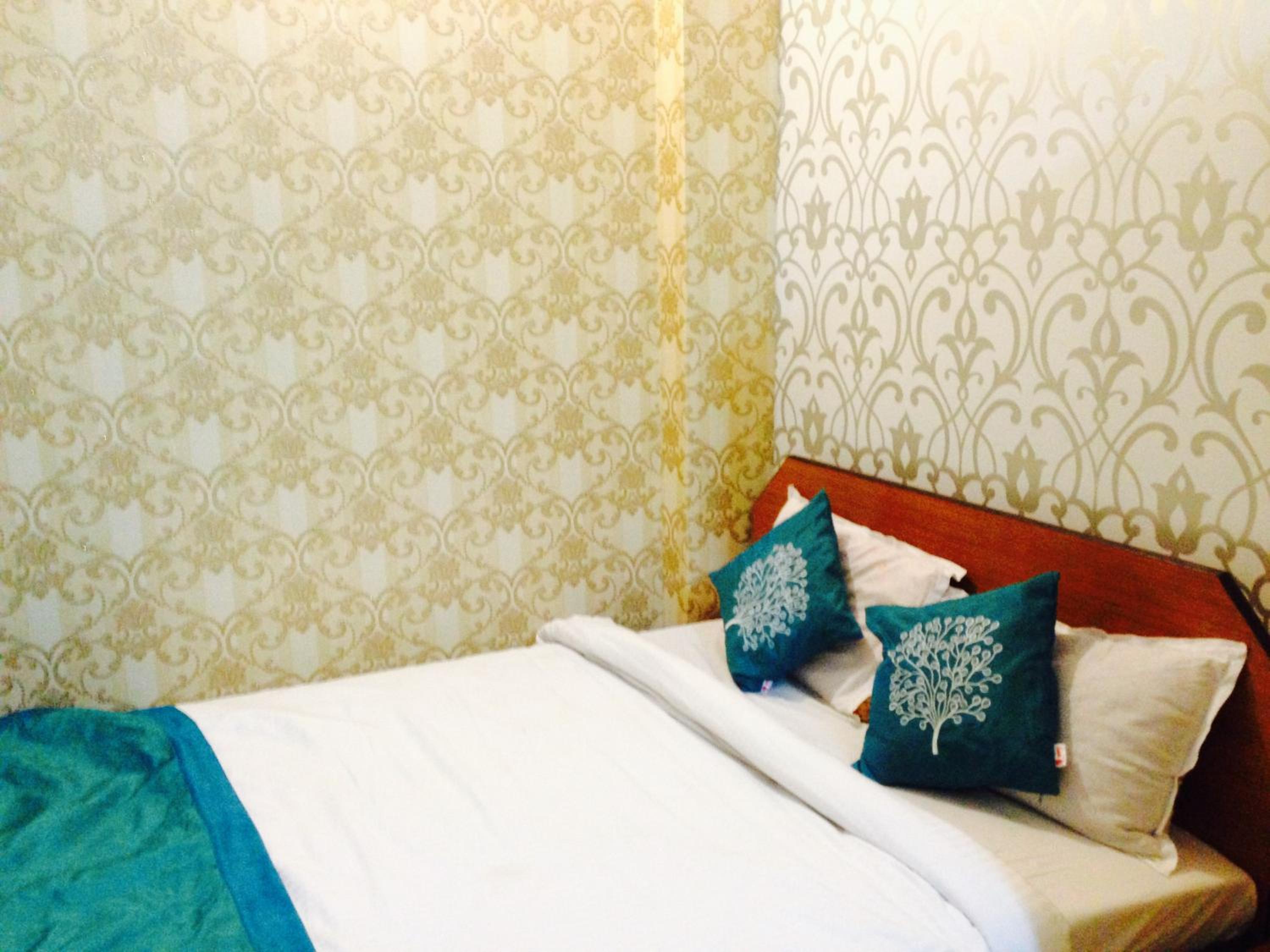 Hotel Bengal -100m from Park Circus 7 Point view 2