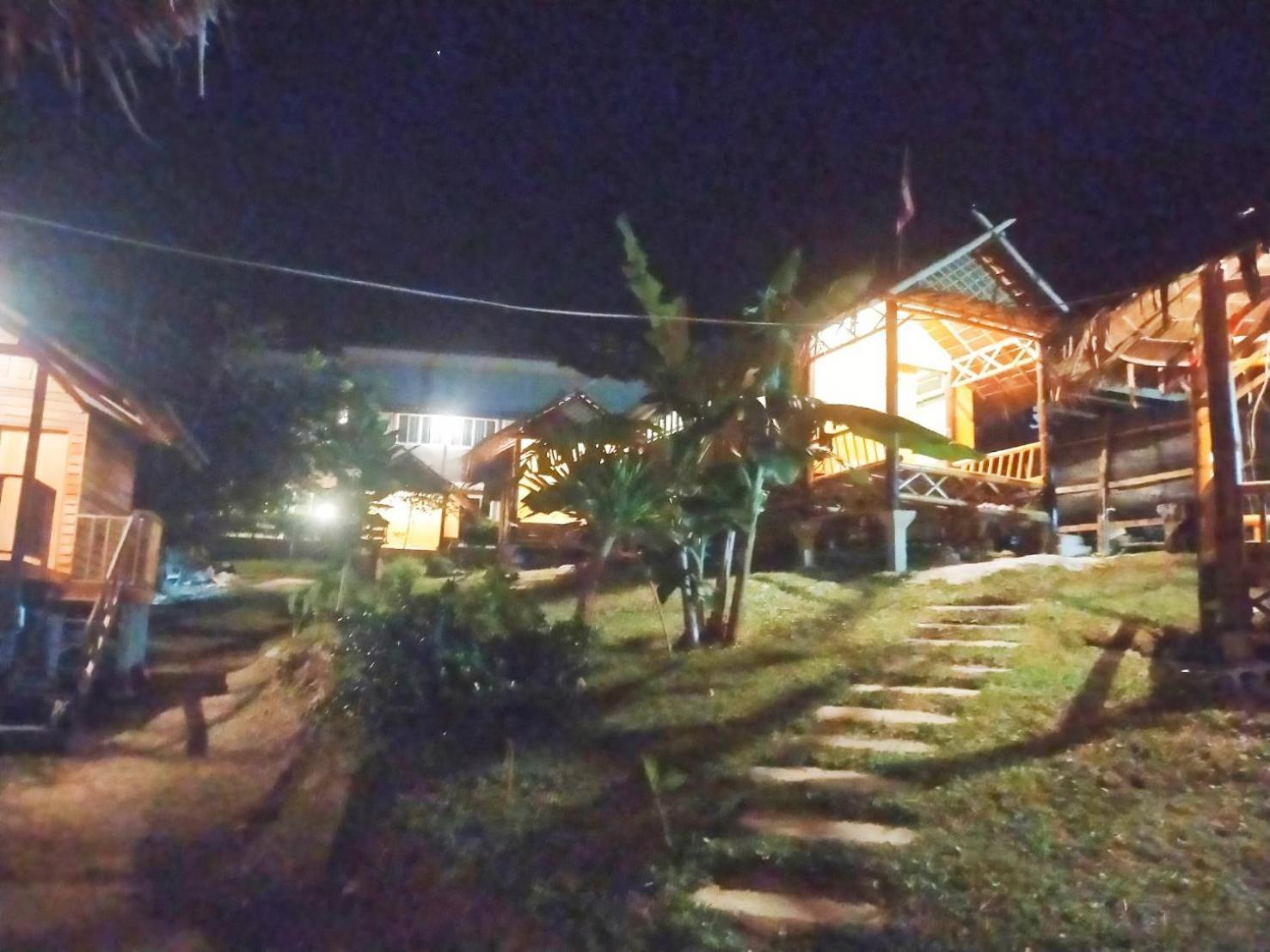 The Sunset View klong Hin Beach Lanta