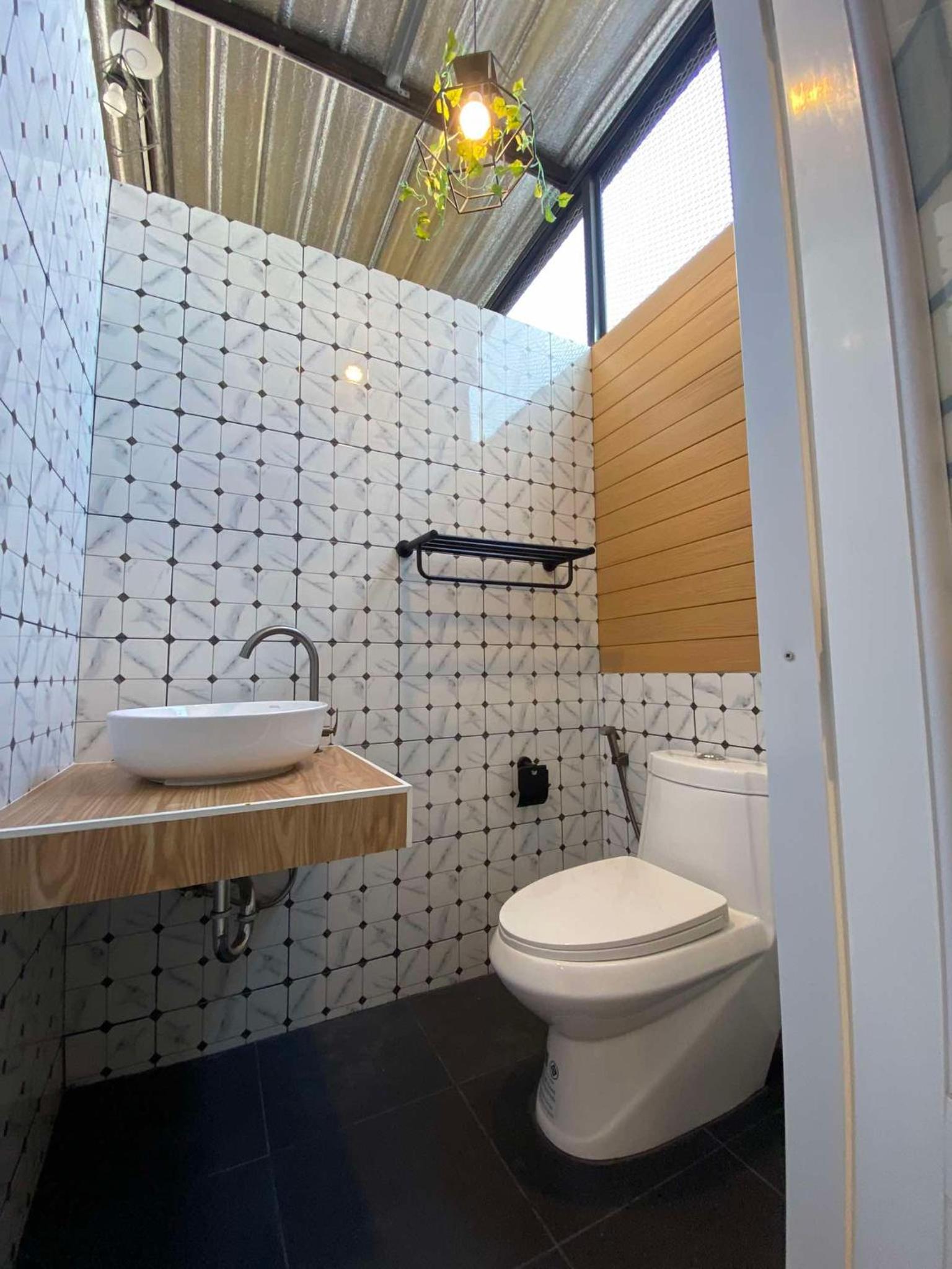 89 Bed & Studio Hostel