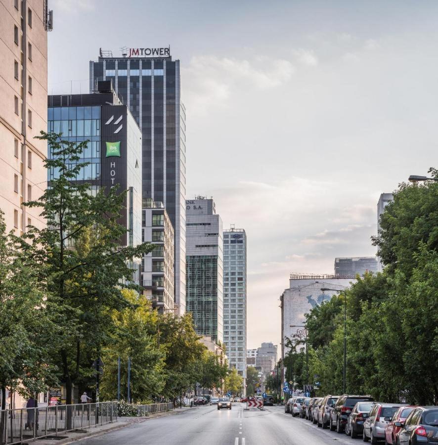Close-Urban Chic- Mennica Residence - Warsaw Center - For 15 Guests