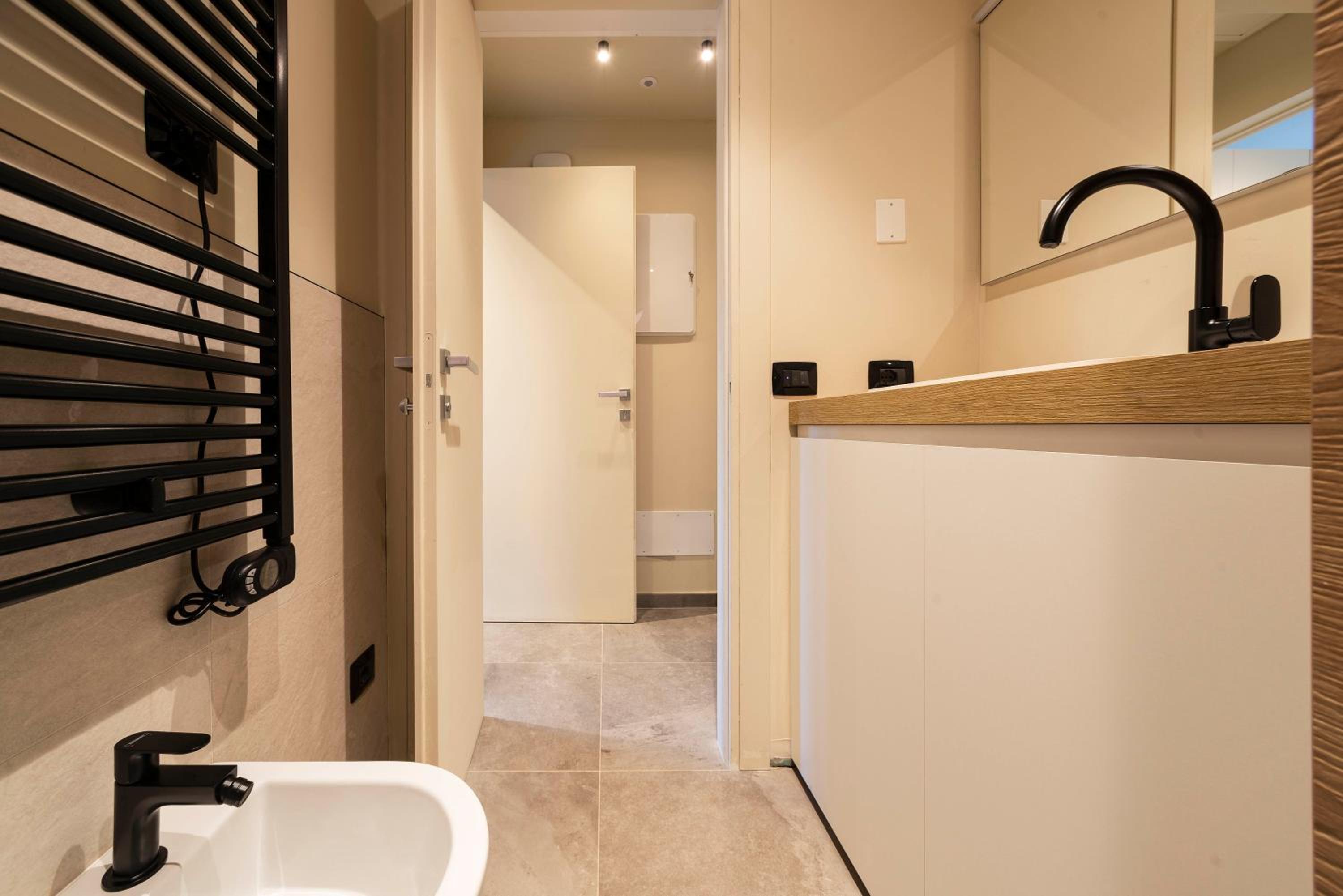 Italianflat - Verona's River, FREE PARKING for car & bike, nature, relax