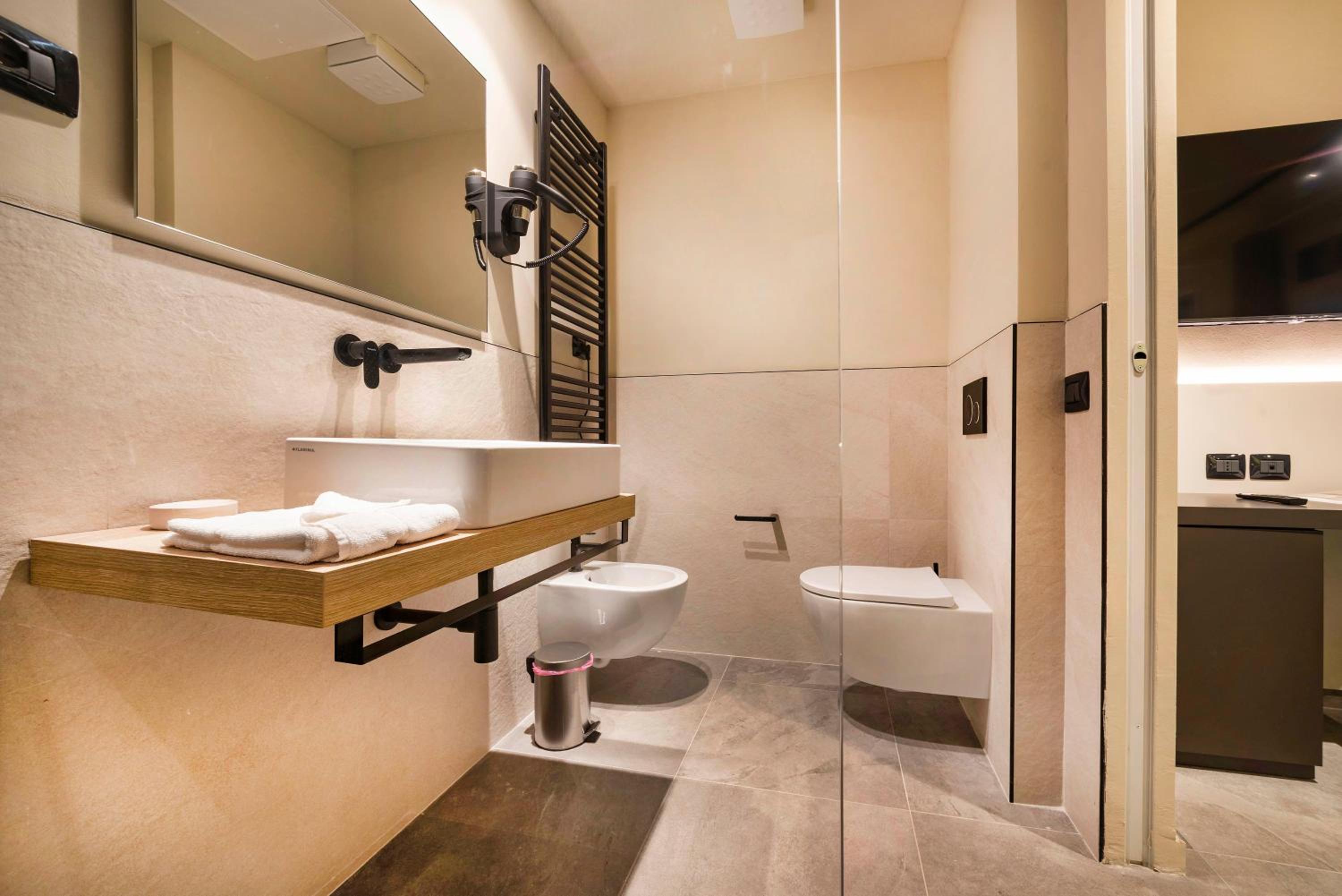 Italianflat - Verona's River, FREE PARKING for car & bike, nature, relax