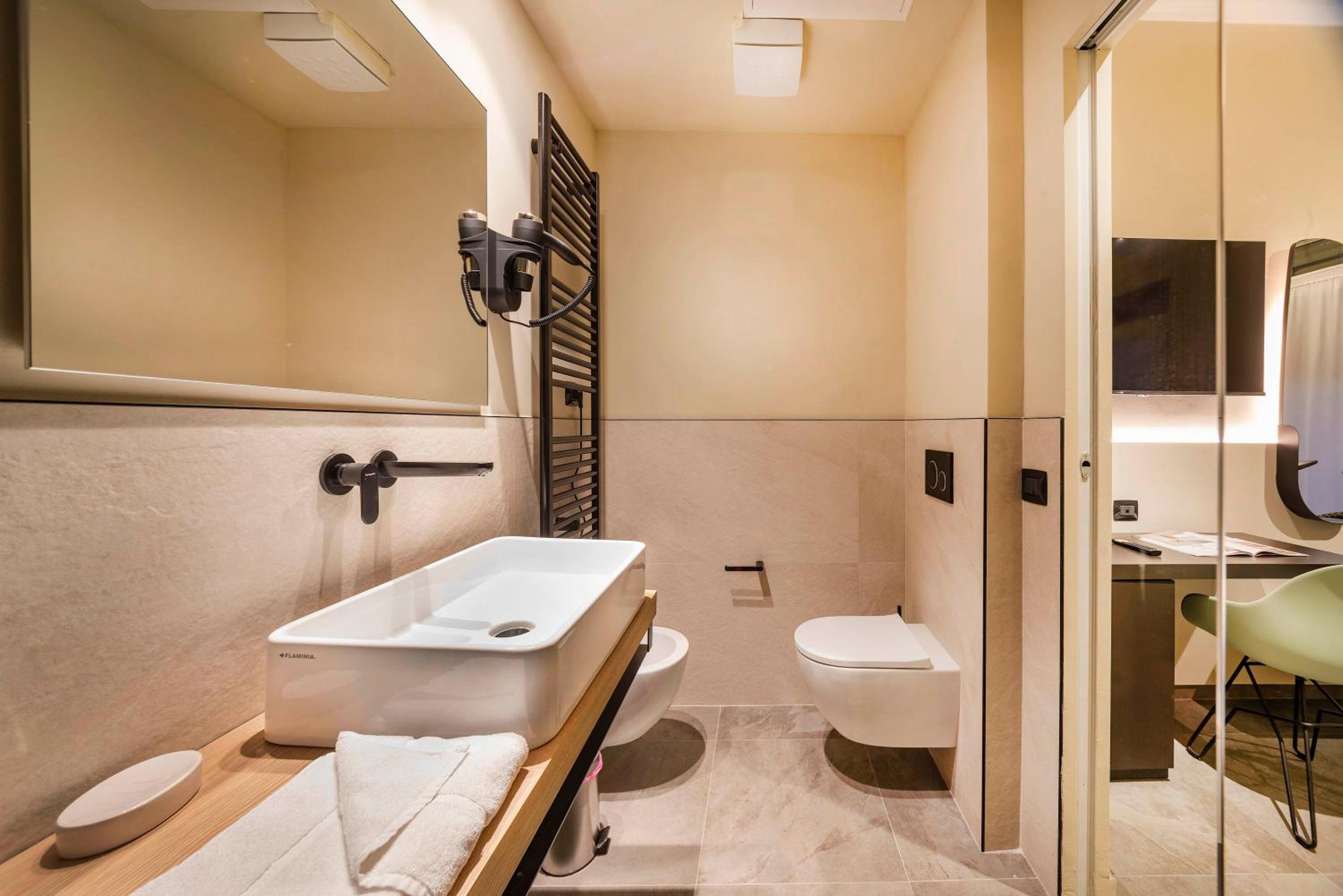 Italianflat - Verona's River, FREE PARKING for car & bike, nature, relax