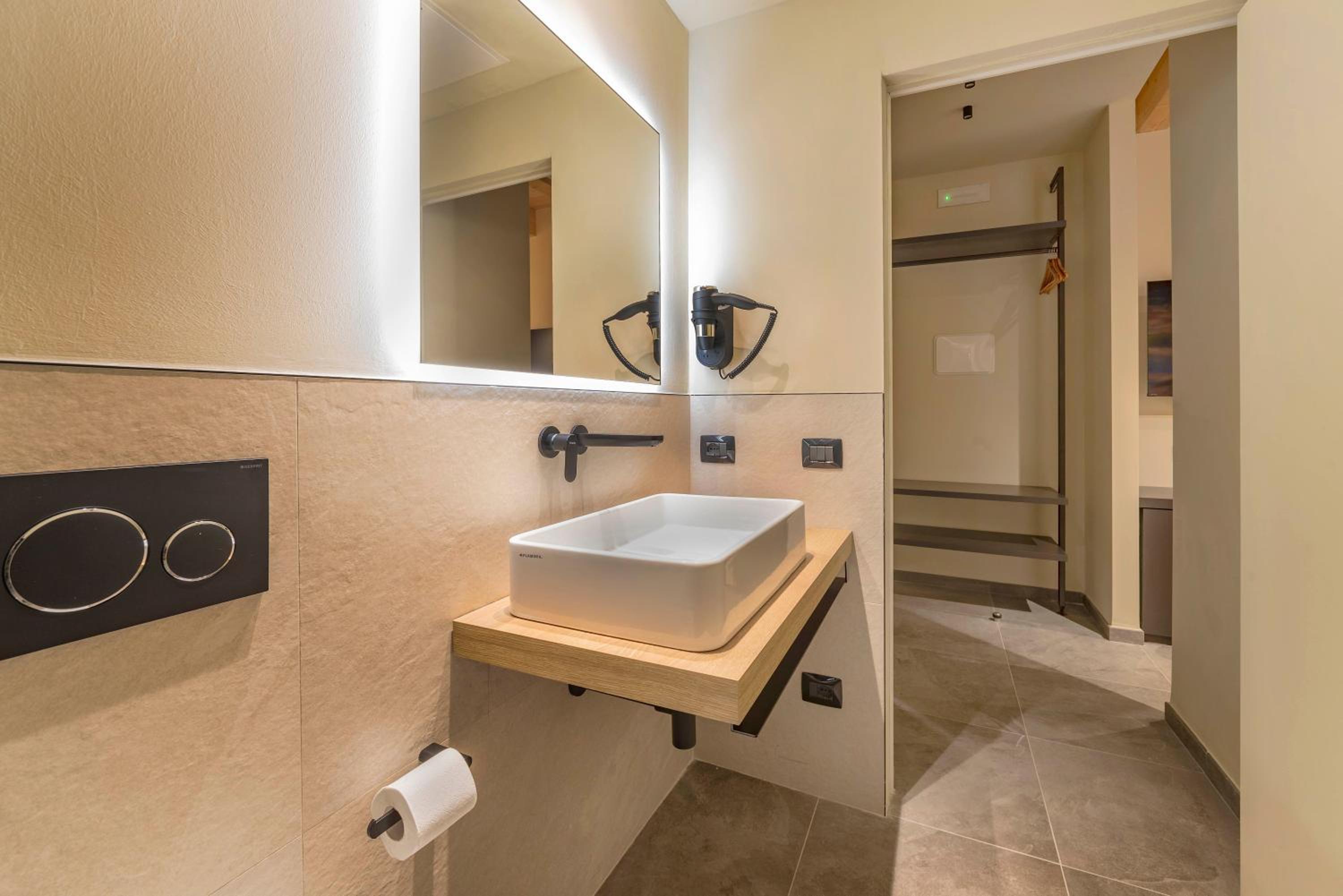 Italianflat - Verona's River, FREE PARKING for car & bike, nature, relax