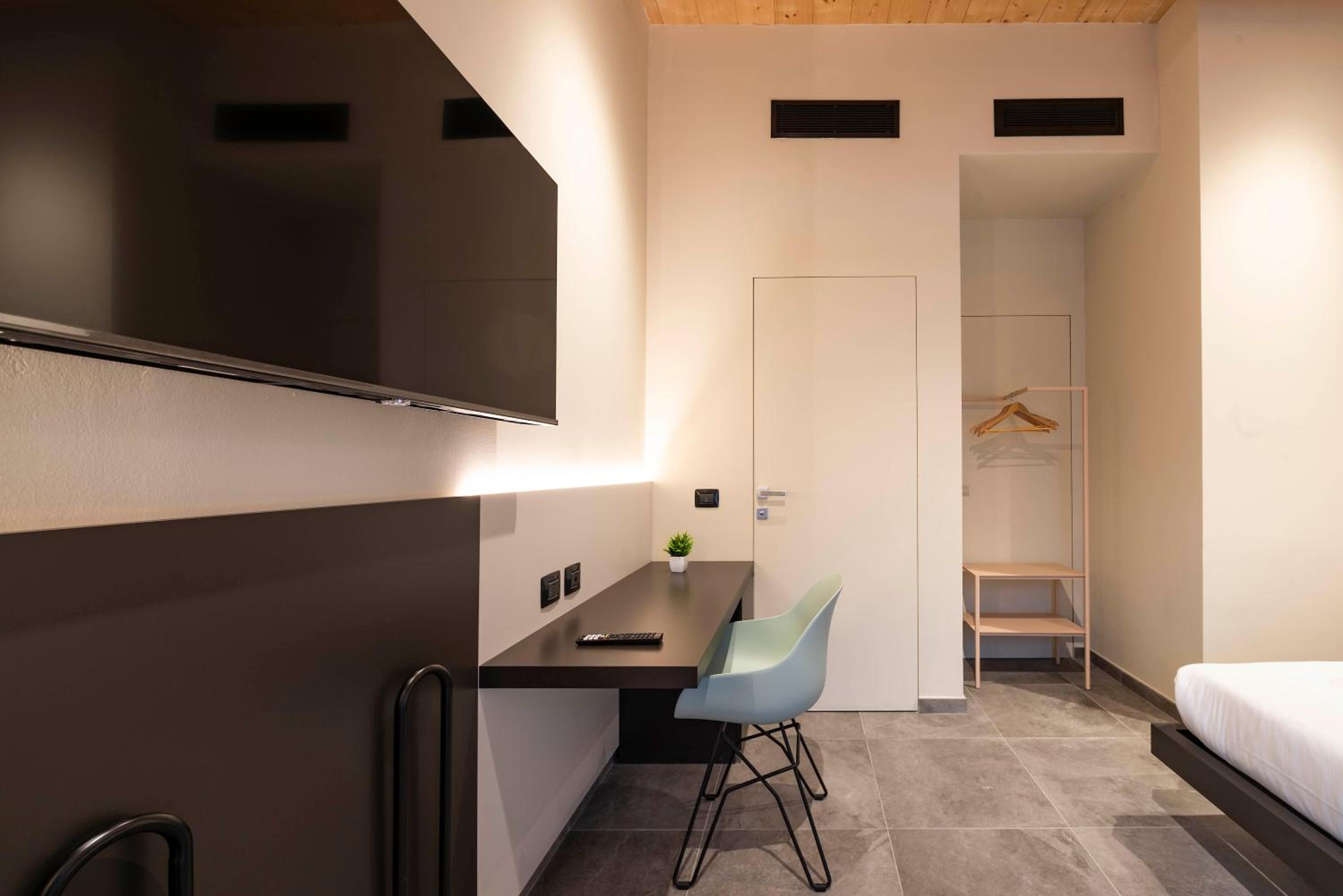 Italianflat - Verona's River, FREE PARKING for car & bike, nature, relax