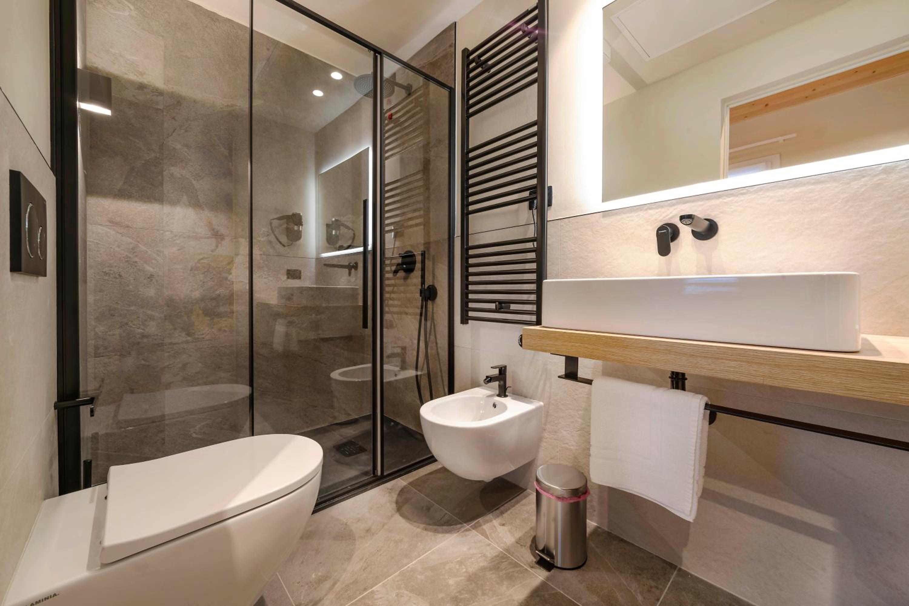 Italianflat - Verona's River, FREE PARKING for car & bike, nature, relax