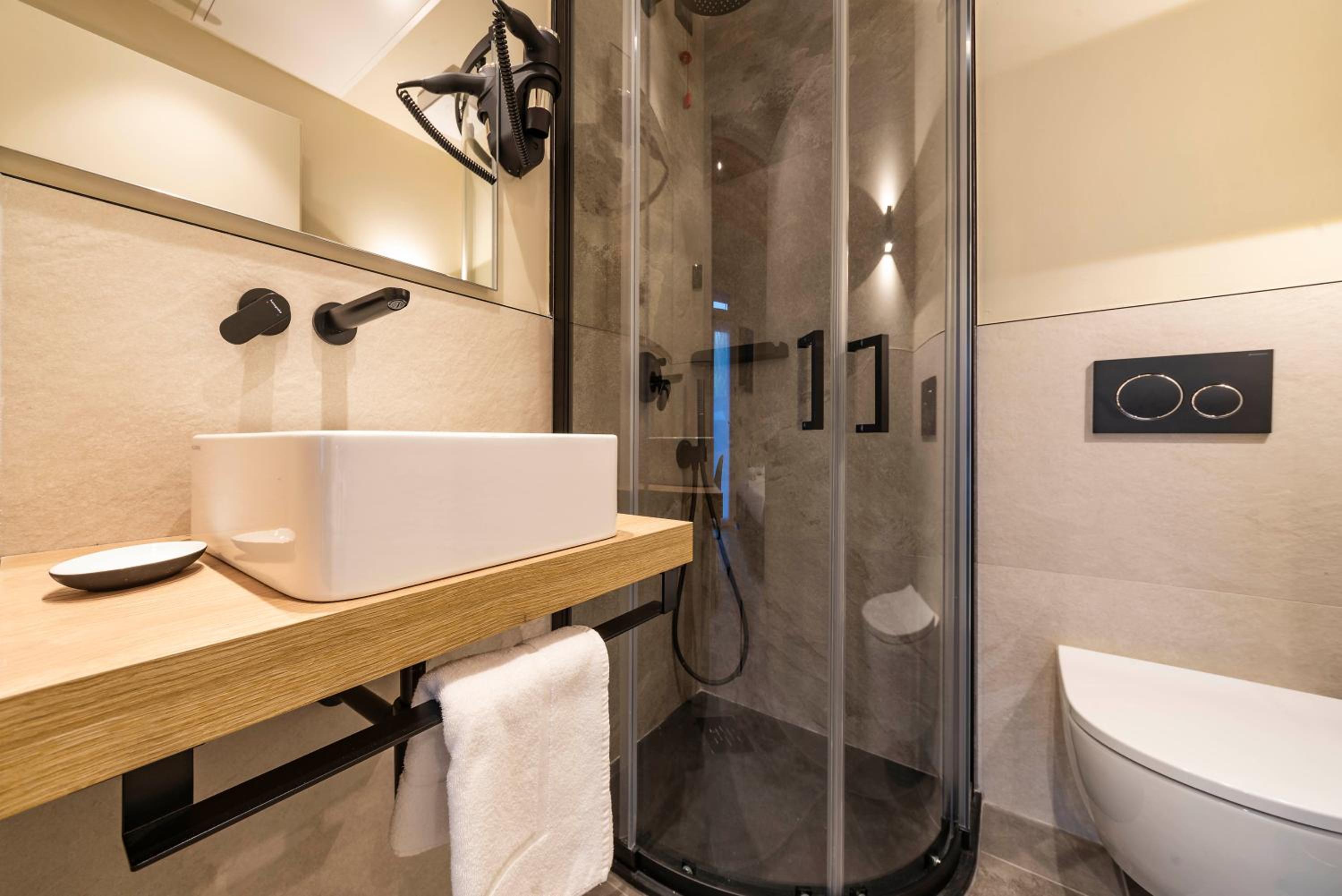 Italianflat - Verona's River, FREE PARKING for car & bike, nature, relax