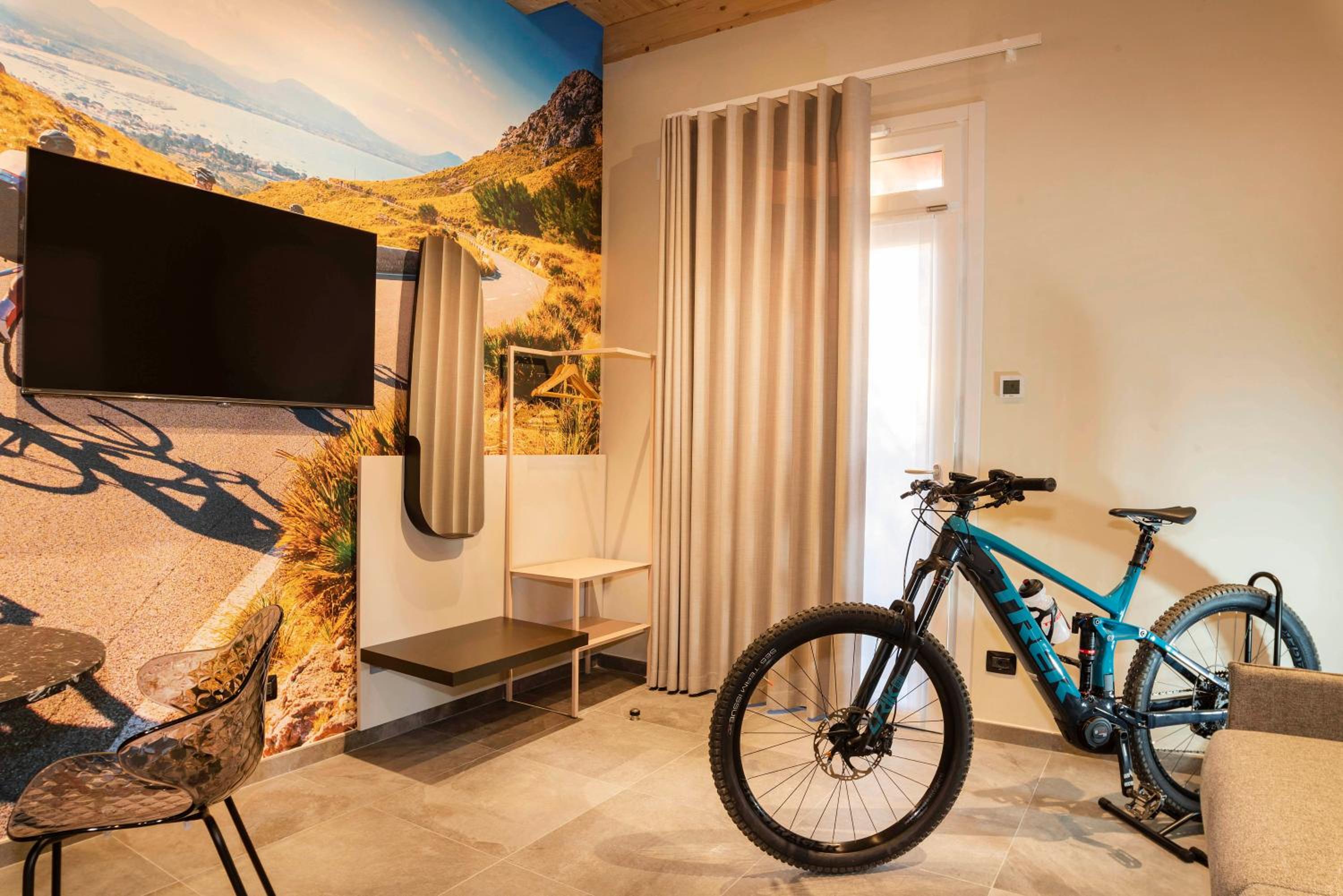 Italianflat - Verona's River, FREE PARKING for car & bike, nature, relax