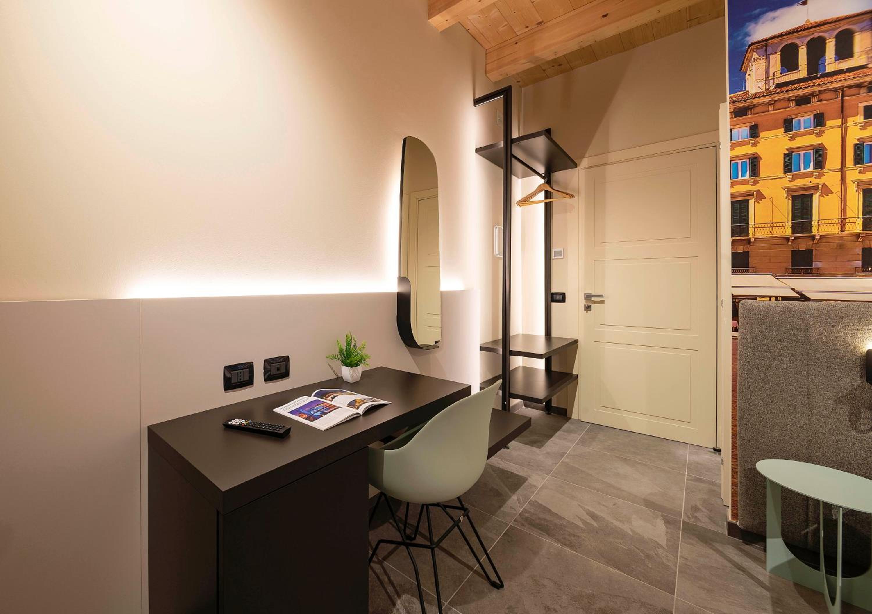 Italianflat - Verona's River, FREE PARKING for car & bike, nature, relax