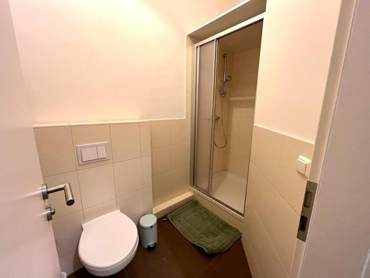 Großzügiges Apartment mit PKW-Stellplatz, Monteursunterkunft