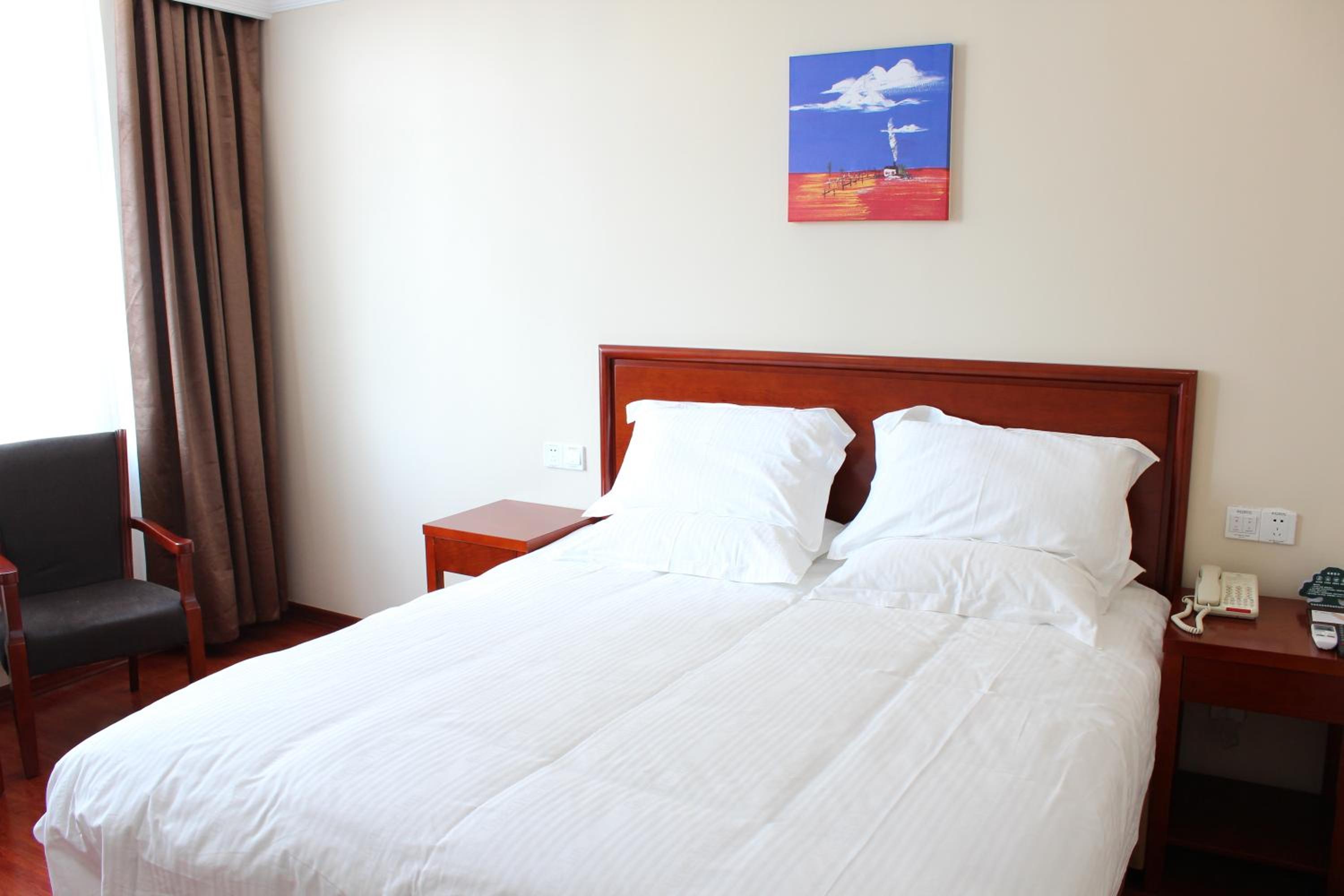 GreenTree Inn ShangHai SongJiang SongDong Business Hotel view 2